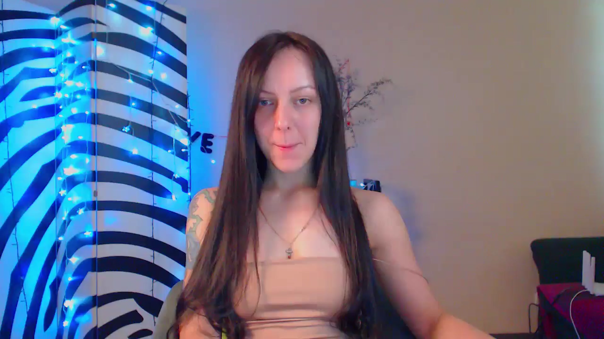 Gallery image thumbnail from MiracleMiss's myfreecams stream on, 06/23/2024, 11:23 image 1 of 20