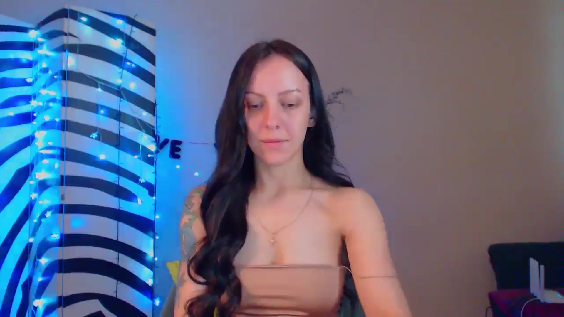 Gallery image thumbnail from MiracleMiss's myfreecams stream on, 06/24/2024, 11:13 image 8 of 20