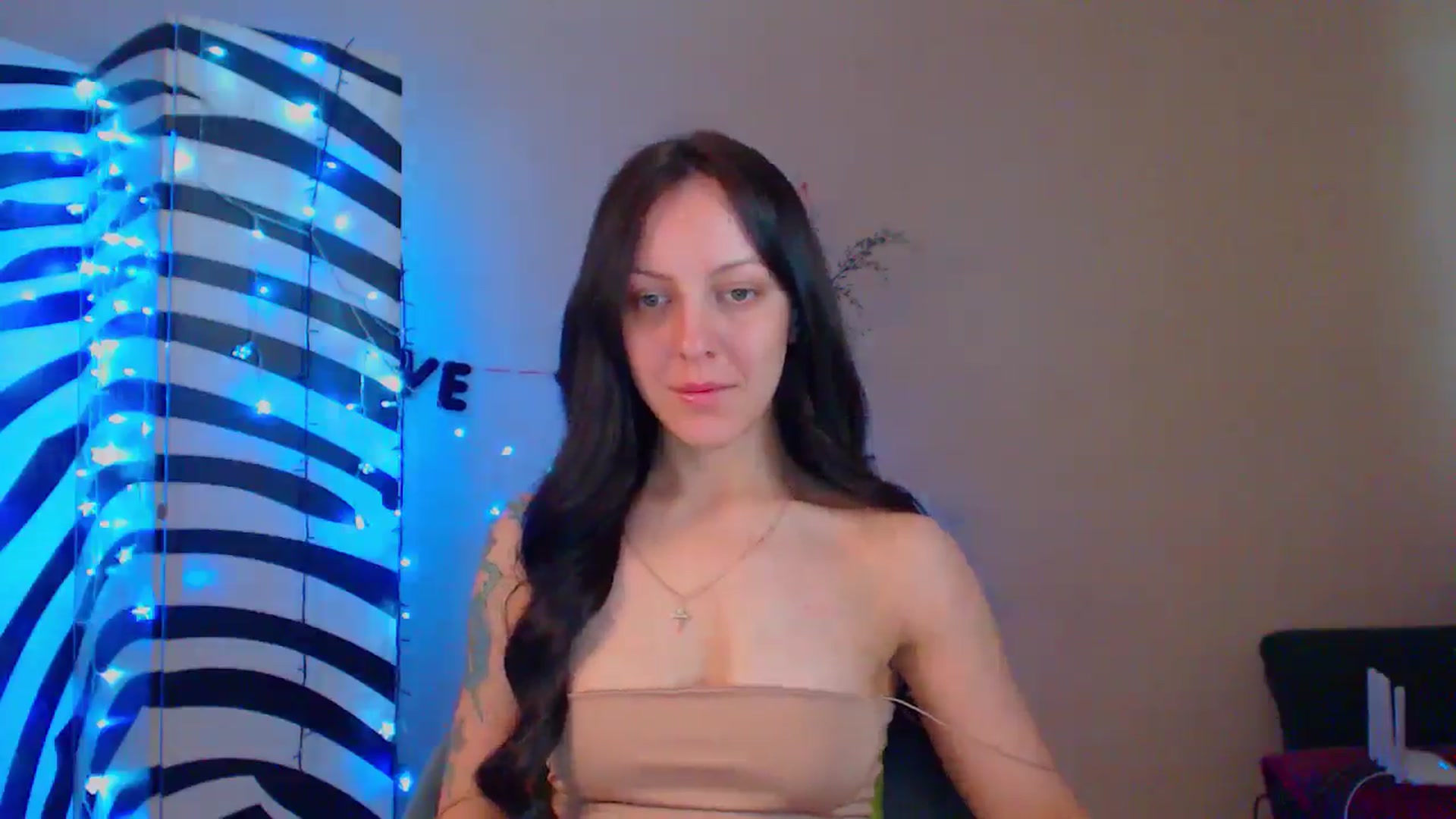 Gallery image thumbnail from MiracleMiss's myfreecams stream on, 06/24/2024, 11:13 image 19 of 20