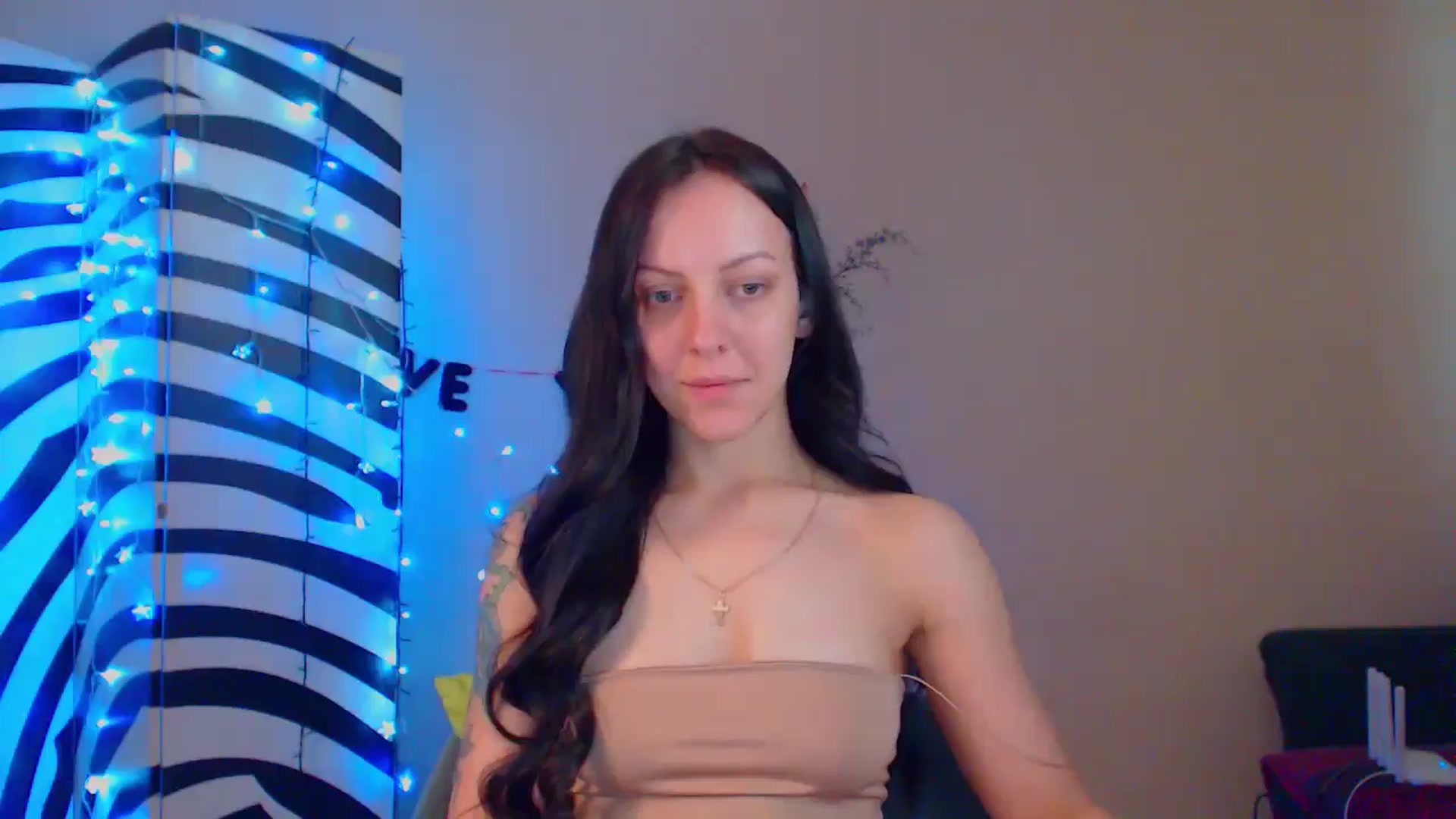 Gallery image thumbnail from MiracleMiss's myfreecams stream on, 06/24/2024, 11:13 image 10 of 20