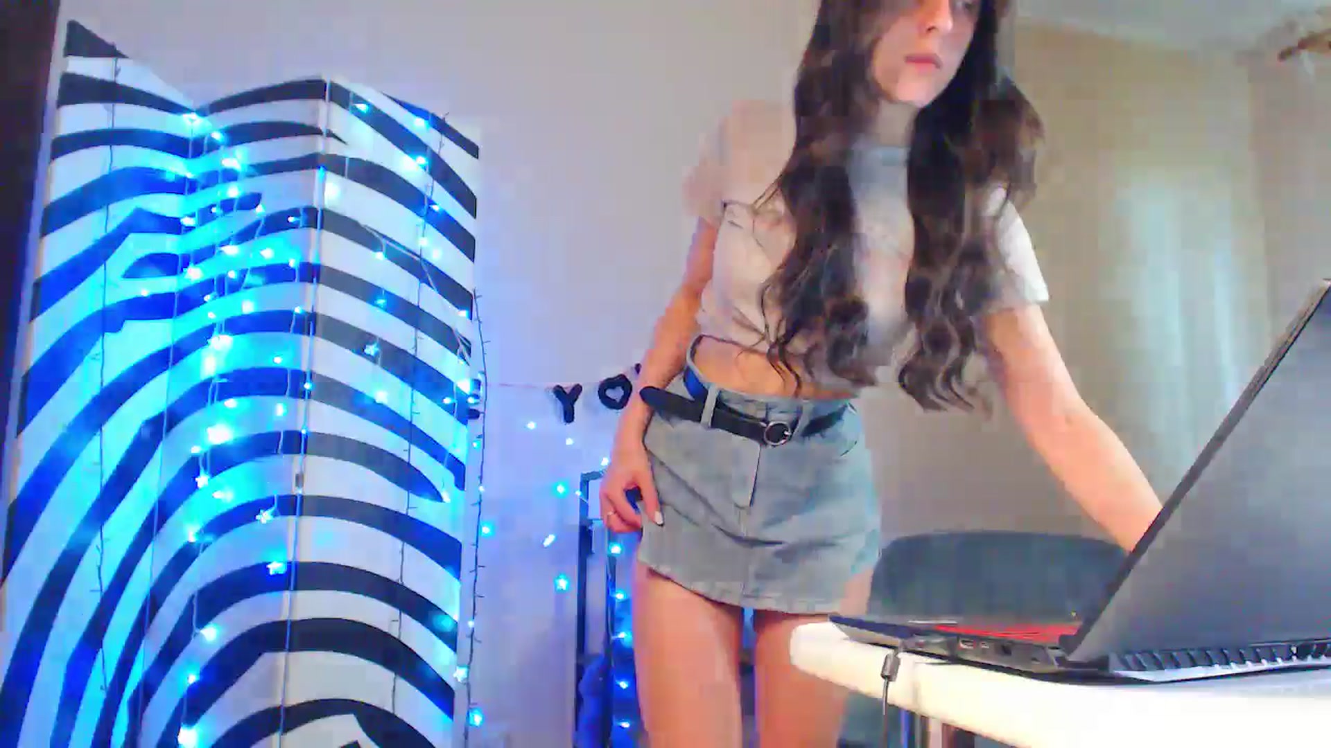 Gallery image thumbnail from MiracleMiss's myfreecams stream on, 06/25/2024, 15:13 image 13 of 20