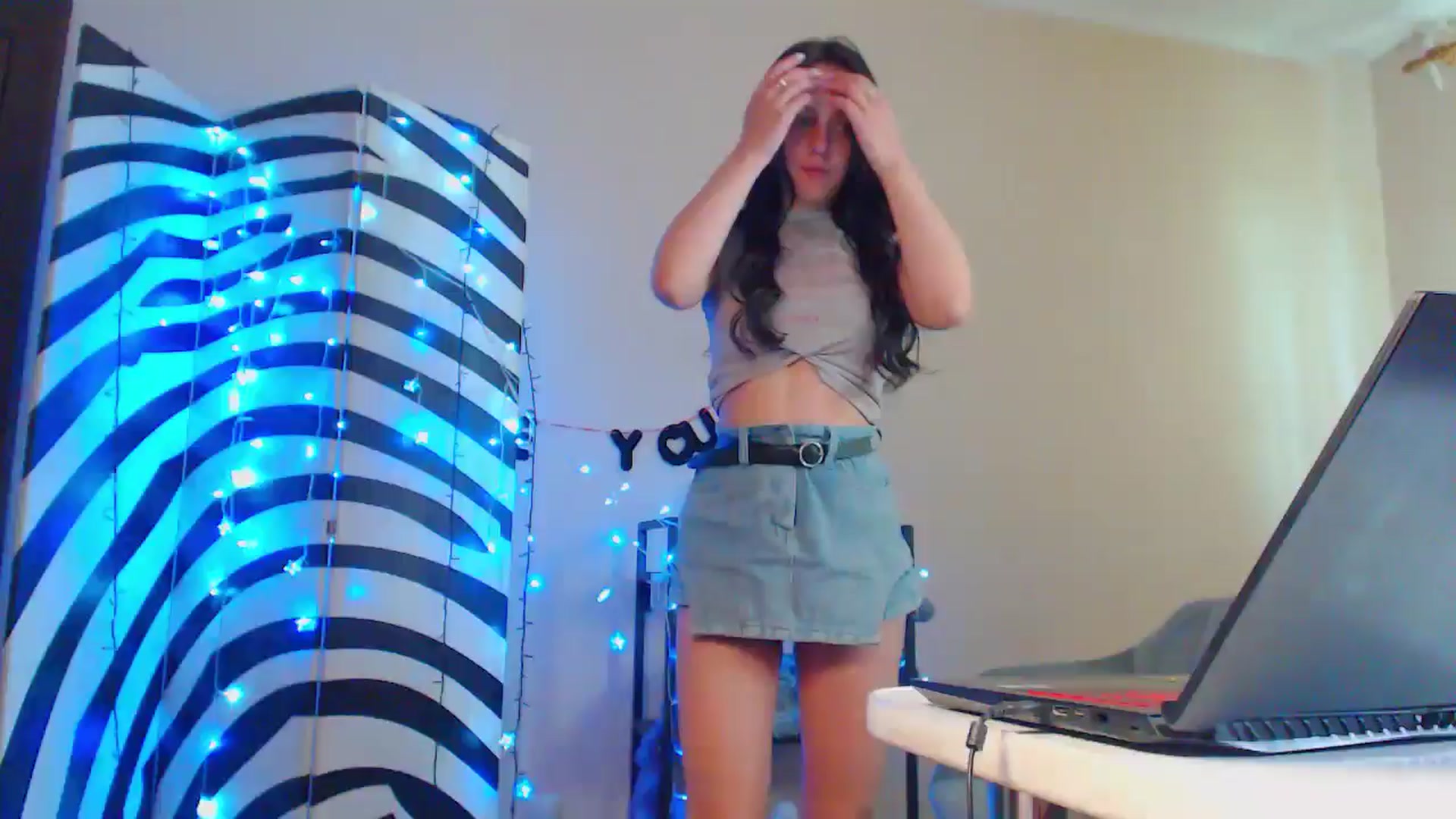 Gallery image thumbnail from MiracleMiss's myfreecams stream on, 06/25/2024, 16:10 image 1 of 20