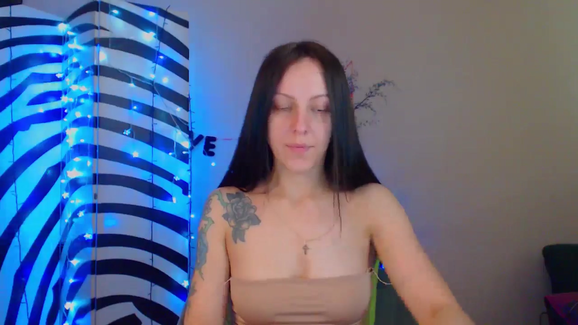Gallery image thumbnail from MiracleMiss's myfreecams stream on, 06/26/2024, 09:54 image 11 of 20