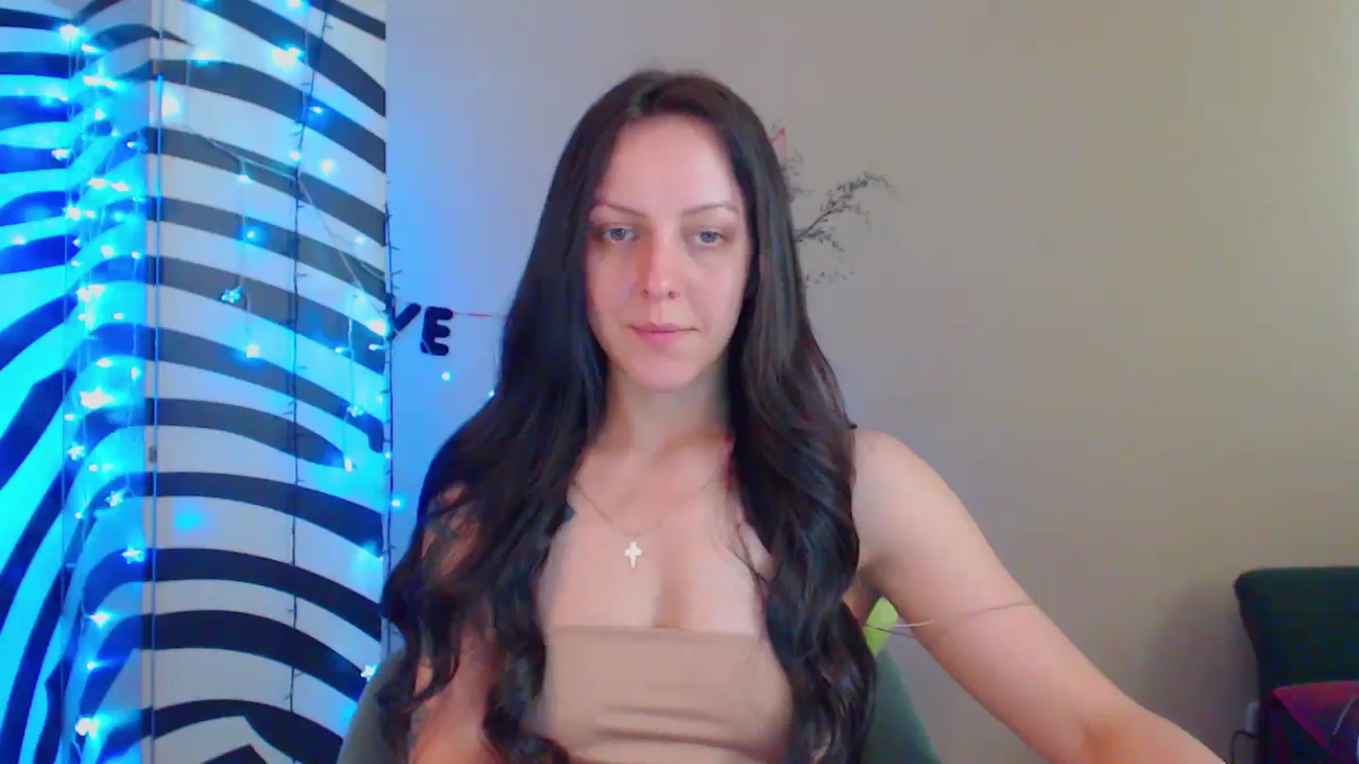 Gallery image thumbnail from MiracleMiss's myfreecams stream on, 06/28/2024, 15:42 image 6 of 20
