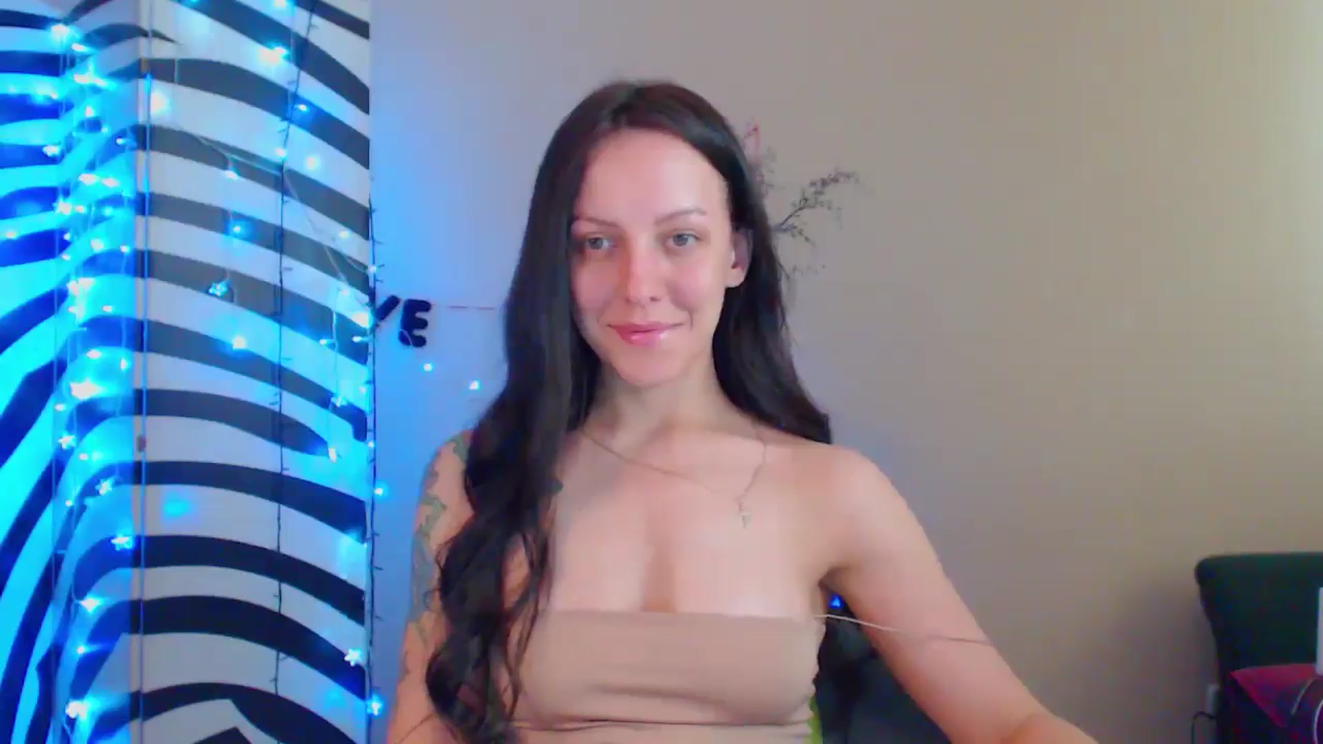 Gallery image thumbnail from MiracleMiss's myfreecams stream on, 06/28/2024, 15:42 image 12 of 20