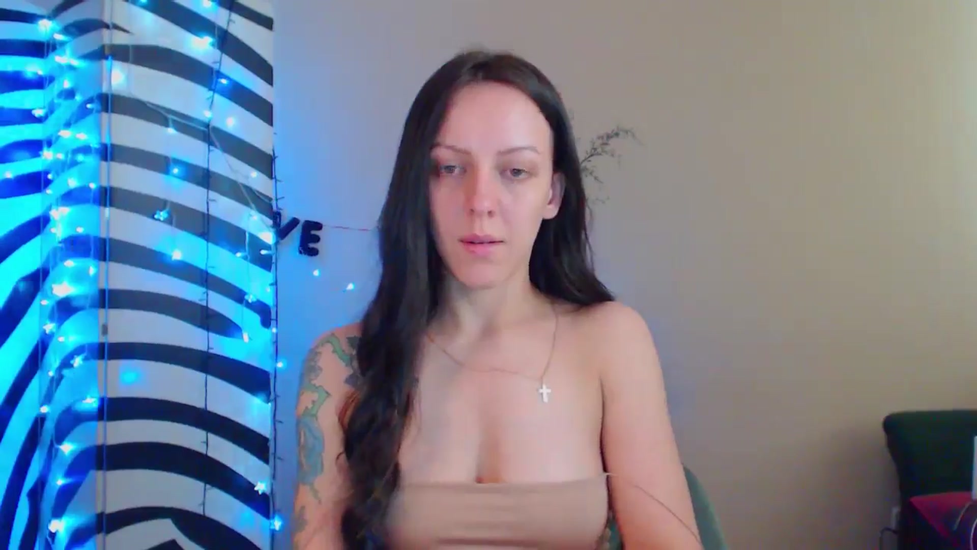 Gallery image thumbnail from MiracleMiss's myfreecams stream on, 06/28/2024, 15:42 image 14 of 20