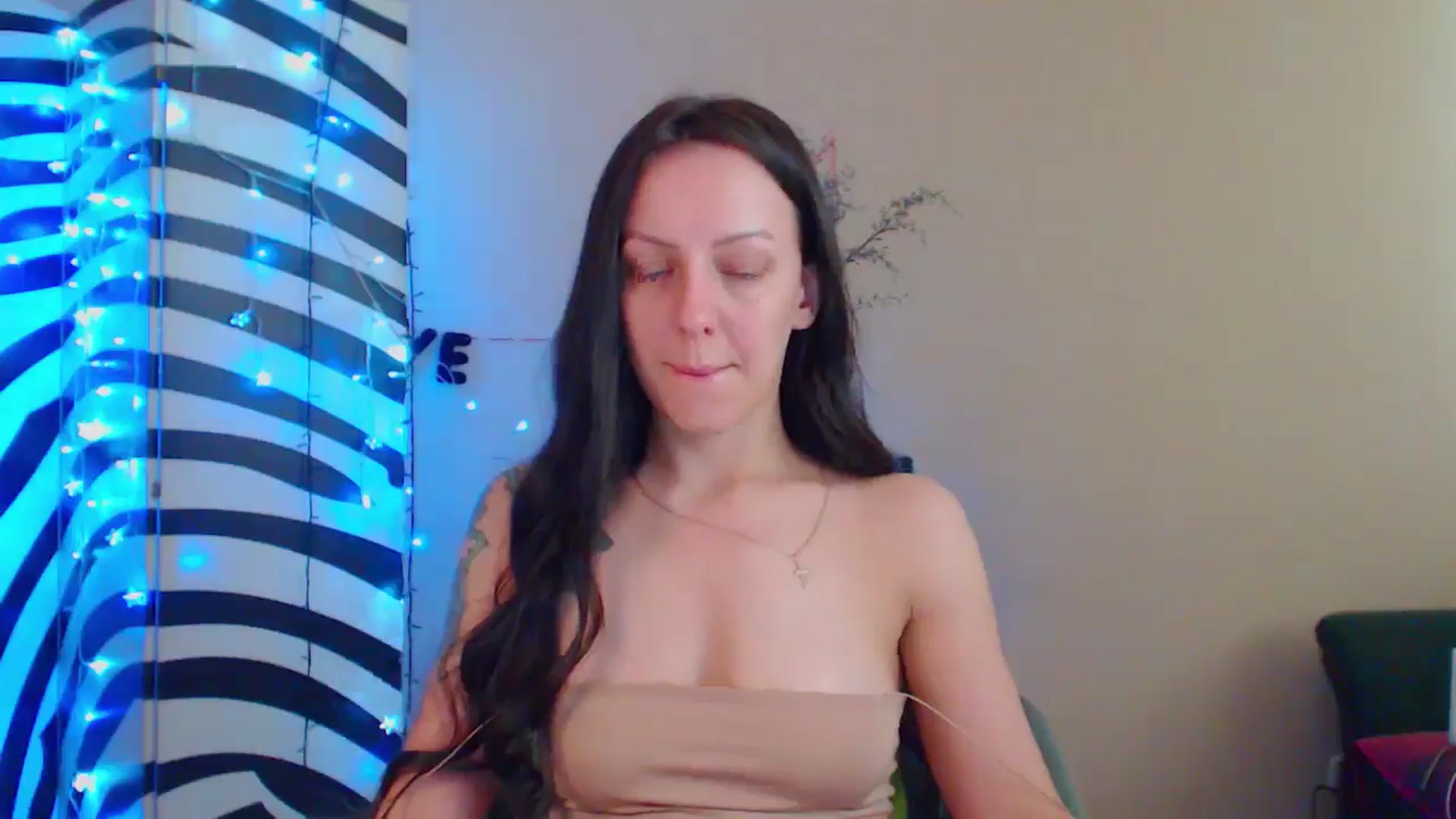 Gallery image thumbnail from MiracleMiss's myfreecams stream on, 06/28/2024, 15:42 image 16 of 20