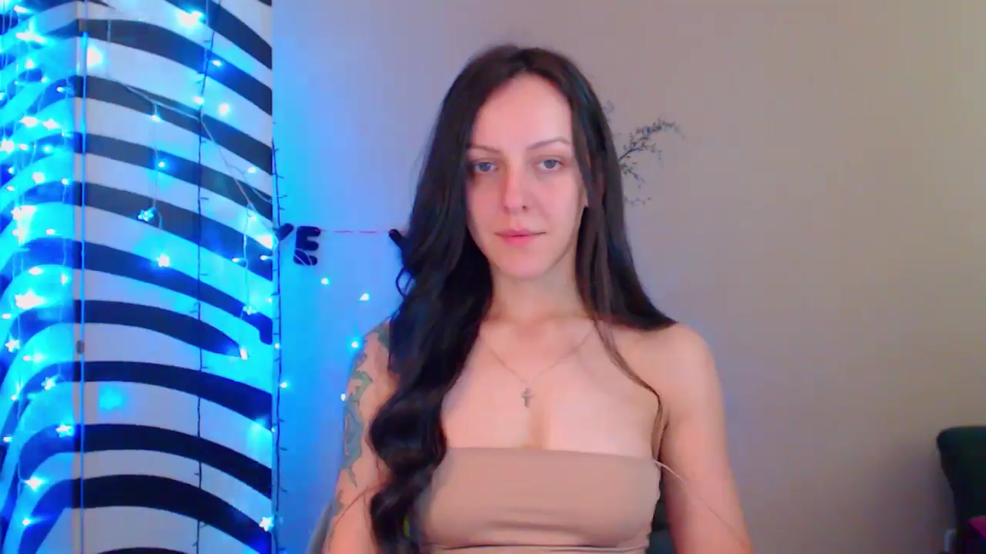 Gallery image thumbnail from MiracleMiss's myfreecams stream on, 06/29/2024, 13:21 image 3 of 20