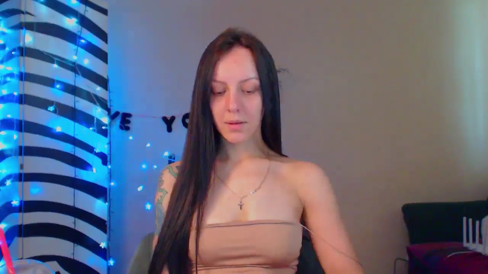 Gallery image thumbnail from MiracleMiss's myfreecams stream on, 07/03/2024, 10:32 image 18 of 20