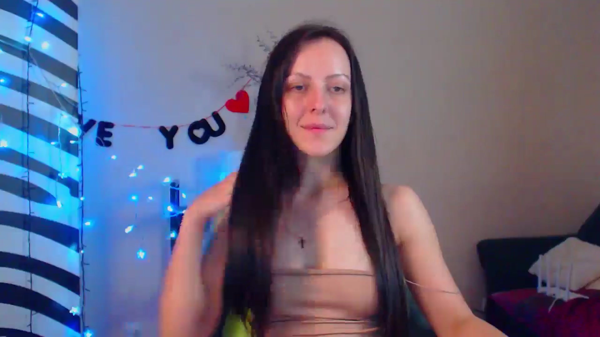 Gallery image thumbnail from MiracleMiss's myfreecams stream on, 07/04/2024, 14:18 image 7 of 20