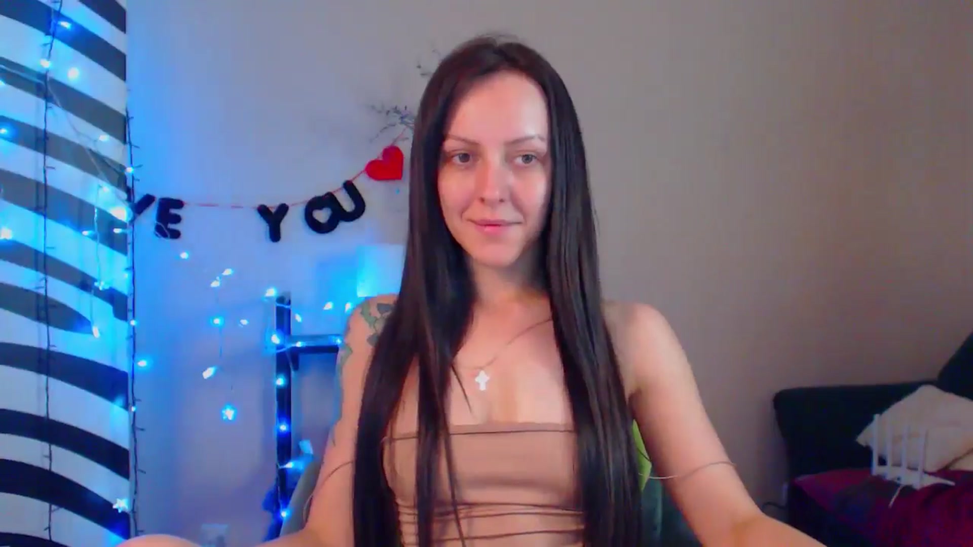 Gallery image thumbnail from MiracleMiss's myfreecams stream on, 07/04/2024, 14:18 image 4 of 20