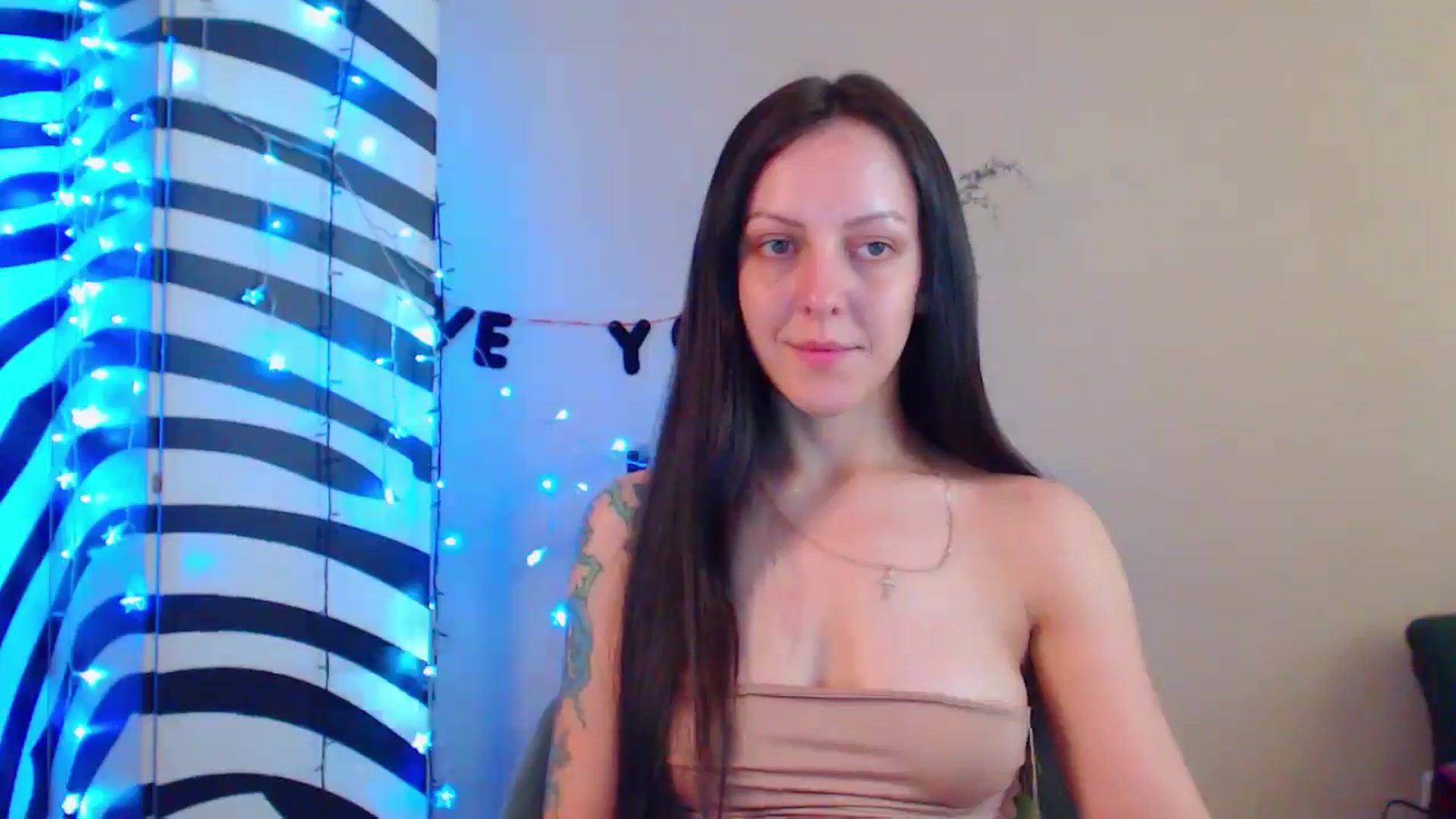 Gallery image thumbnail from MiracleMiss's myfreecams stream on, 07/05/2024, 15:35 image 14 of 20
