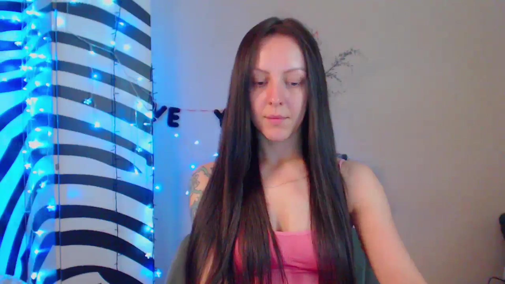 Gallery image thumbnail from MiracleMiss's myfreecams stream on, 07/06/2024, 10:11 image 15 of 20