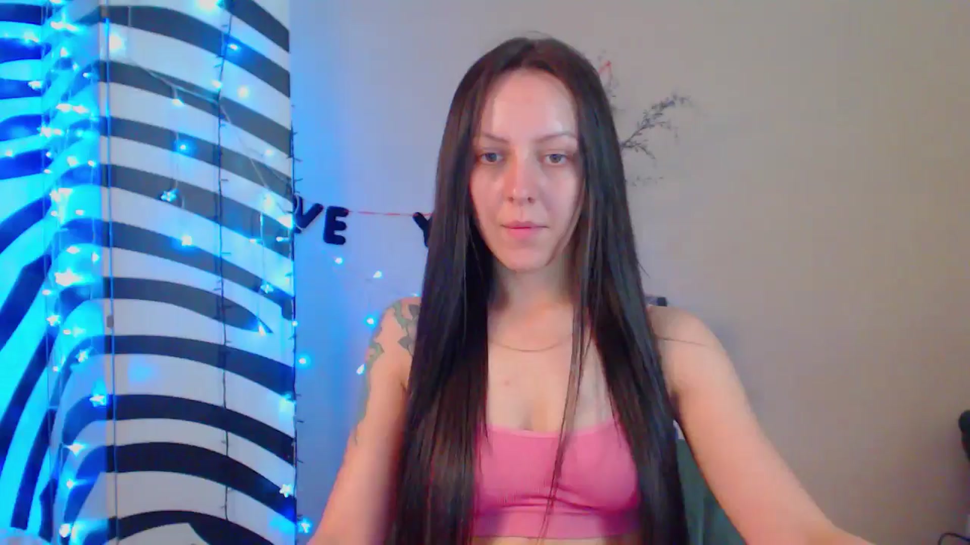 Gallery image thumbnail from MiracleMiss's myfreecams stream on, 07/06/2024, 10:11 image 7 of 20