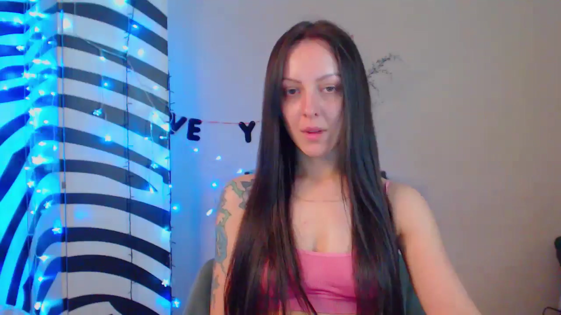 Gallery image thumbnail from MiracleMiss's myfreecams stream on, 07/06/2024, 10:11 image 12 of 20