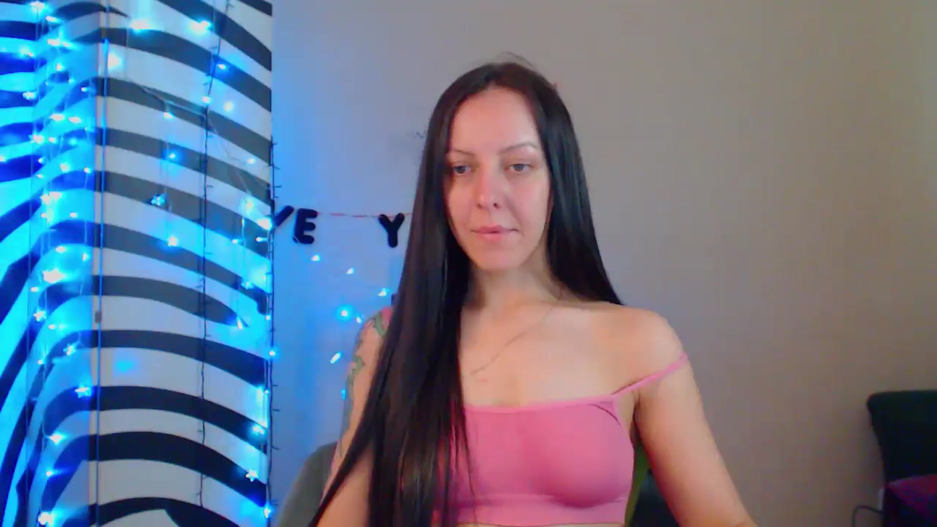 Gallery image thumbnail from MiracleMiss's myfreecams stream on, 07/07/2024, 10:04 image 11 of 20