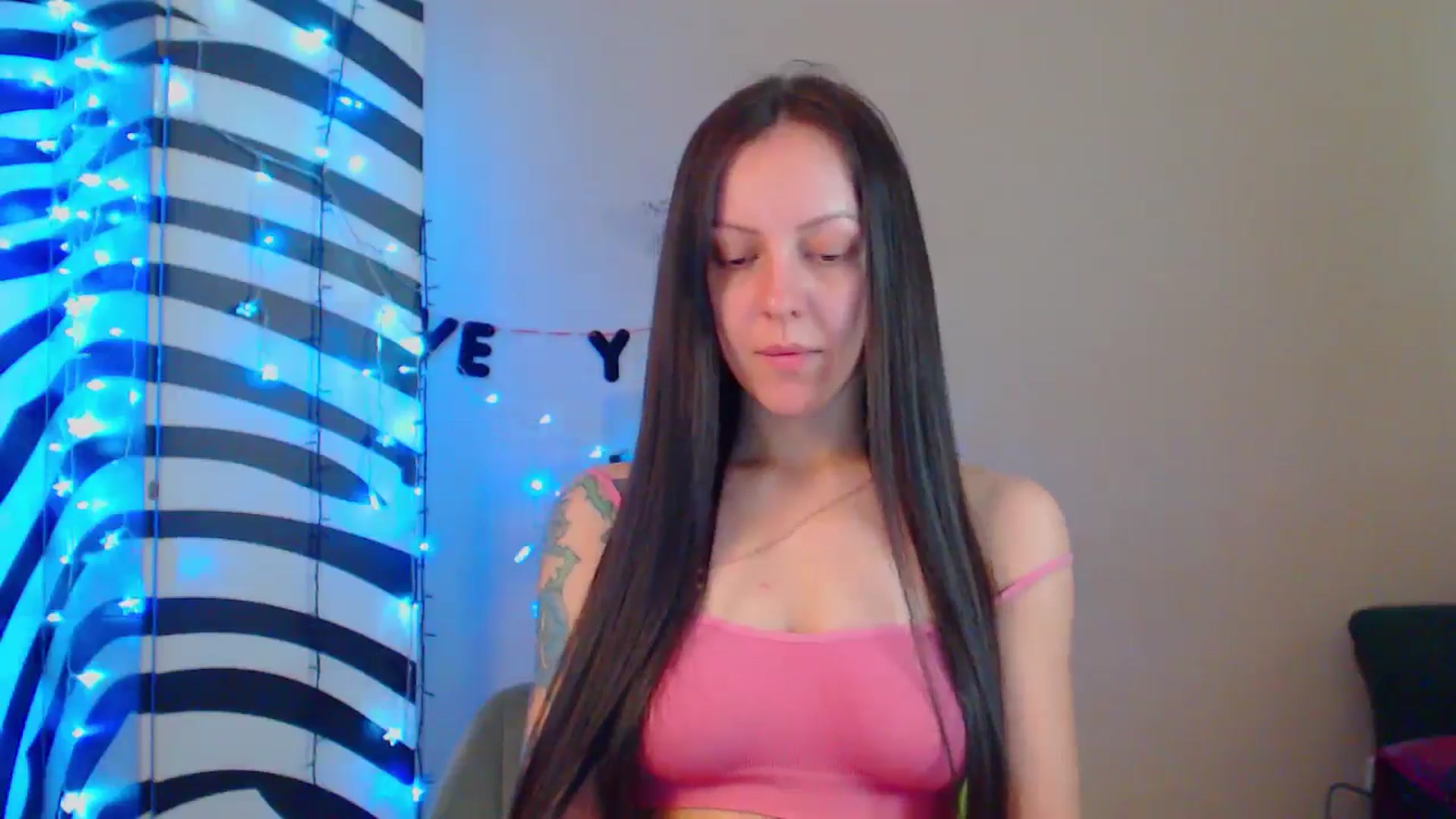 Gallery image thumbnail from MiracleMiss's myfreecams stream on, 07/07/2024, 10:04 image 3 of 20