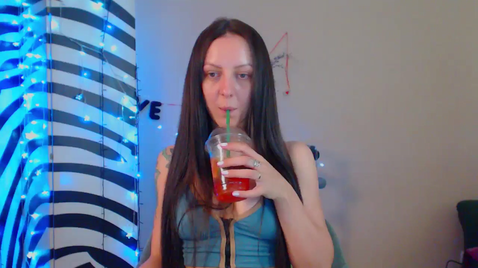 Gallery image thumbnail from MiracleMiss's myfreecams stream on, 07/08/2024, 12:28 image 17 of 20