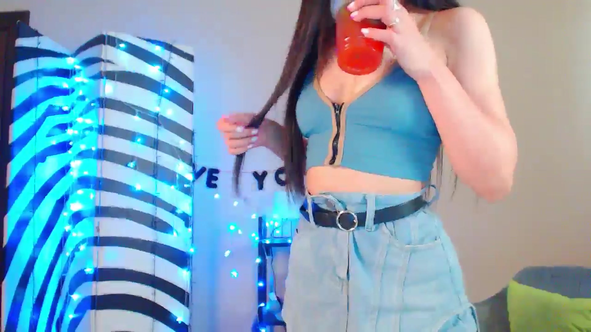 Gallery image thumbnail from MiracleMiss's myfreecams stream on, 07/08/2024, 12:28 image 4 of 20