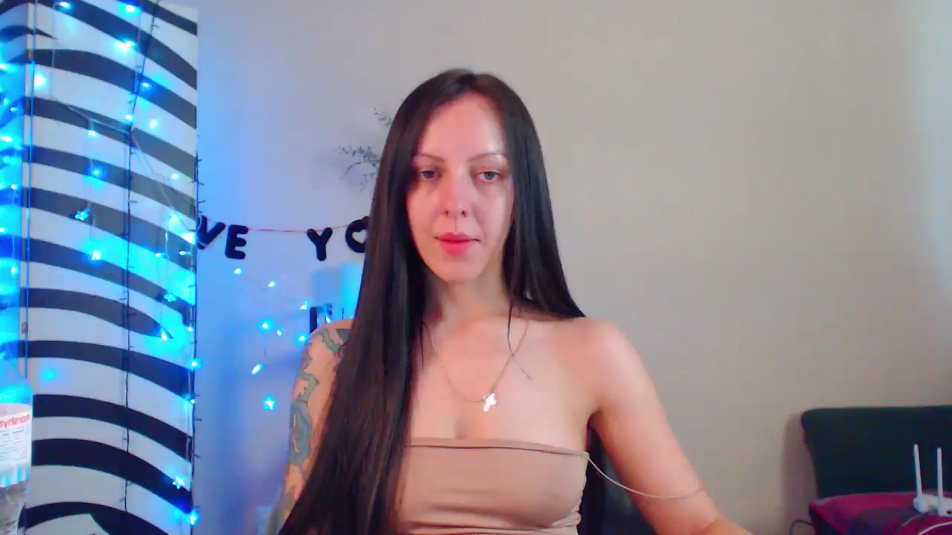 Gallery image thumbnail from MiracleMiss's myfreecams stream on, 07/10/2024, 09:57 image 2 of 20