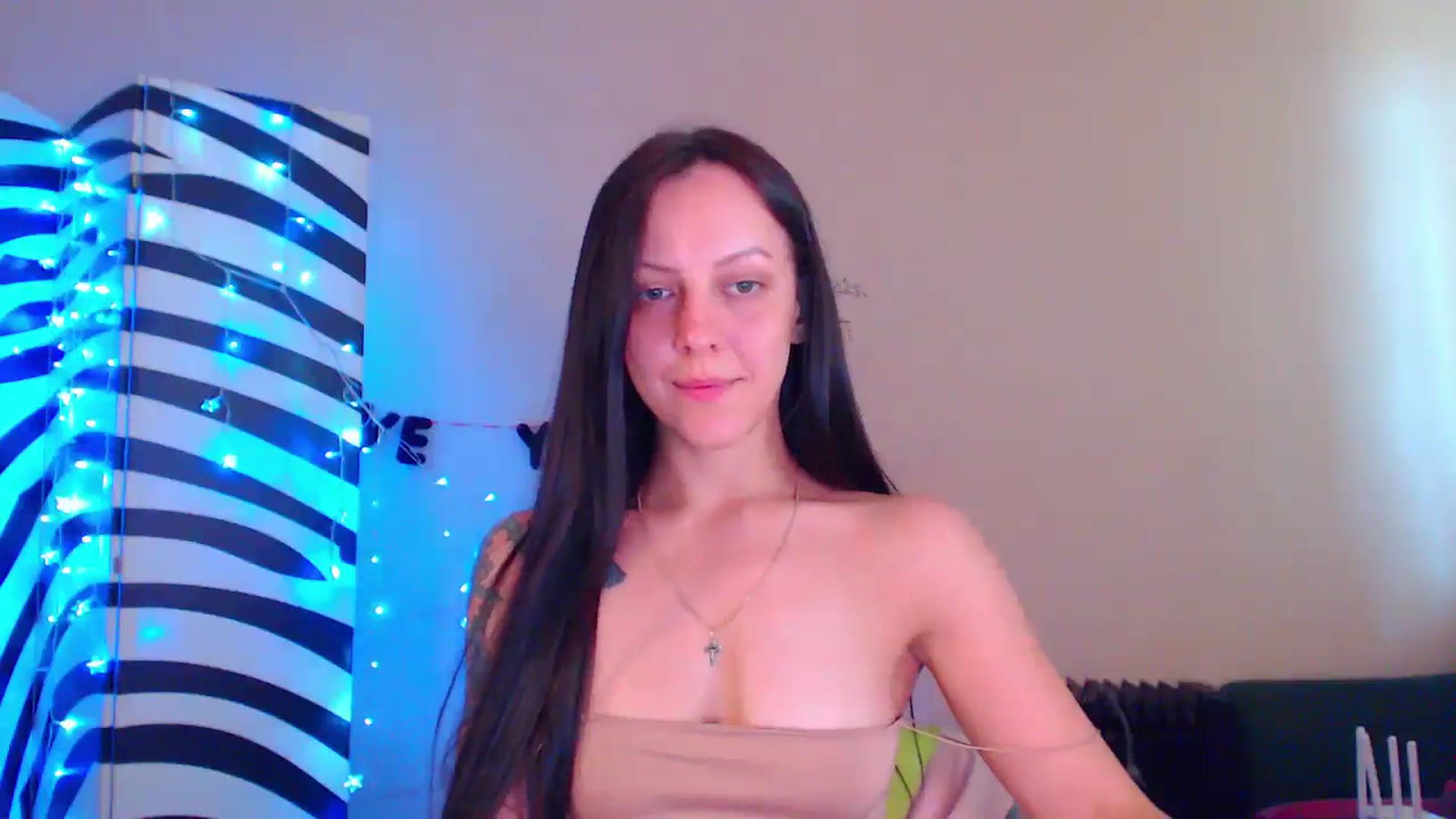 Gallery image thumbnail from MiracleMiss's myfreecams stream on, 07/17/2024, 13:16 image 3 of 20