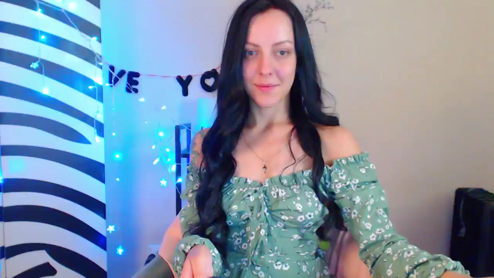 Gallery image thumbnail from MiracleMiss's myfreecams stream on, 07/24/2024, 09:48 image 12 of 20