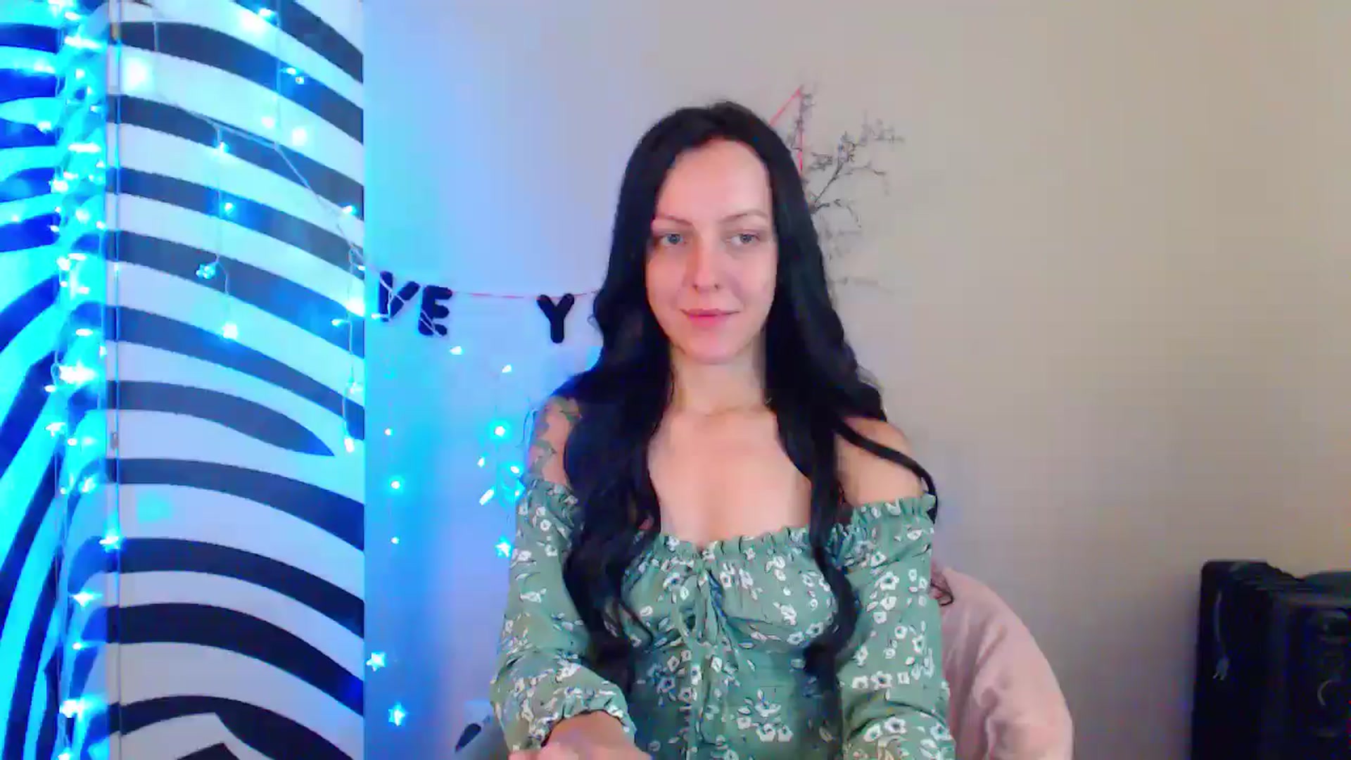 Gallery image thumbnail from MiracleMiss's myfreecams stream on, 07/24/2024, 09:48 image 2 of 20