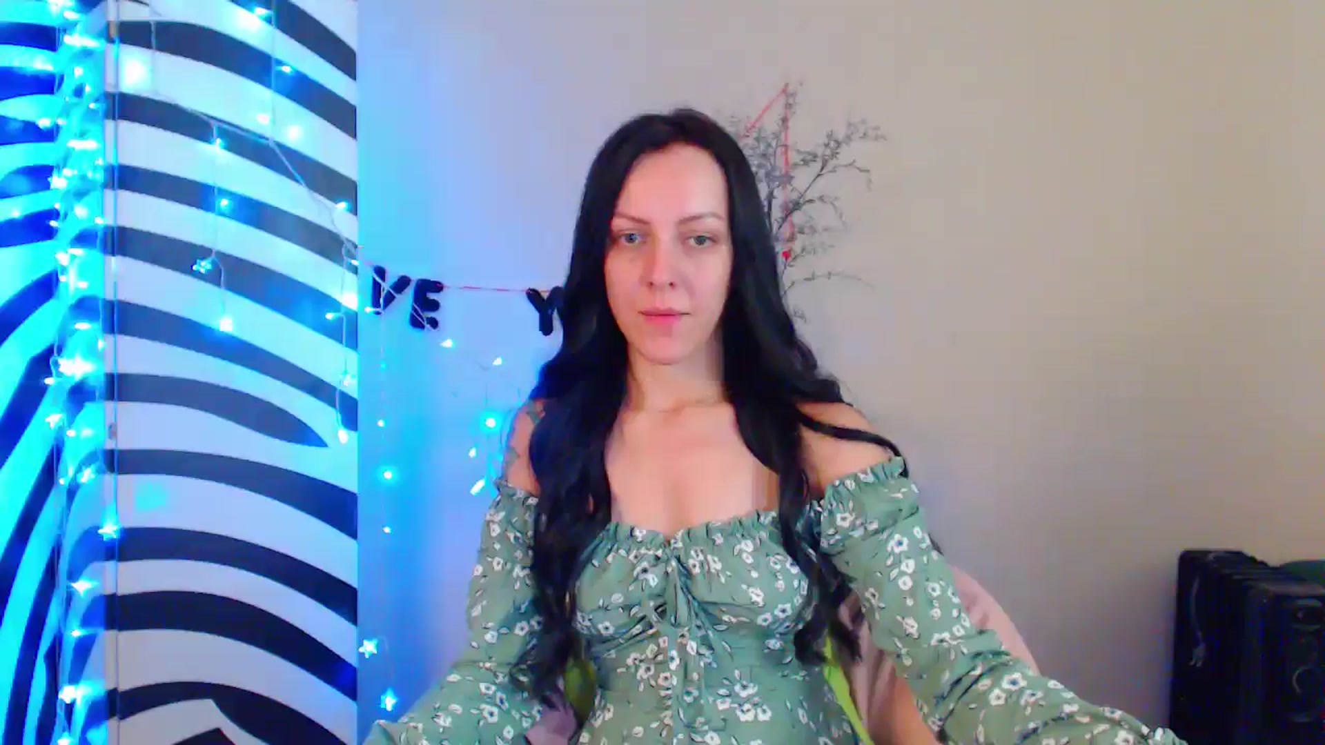 Gallery image thumbnail from MiracleMiss's myfreecams stream on, 07/24/2024, 09:48 image 3 of 20