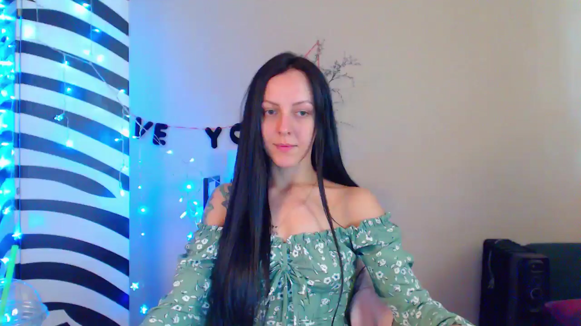 Gallery image thumbnail from MiracleMiss's myfreecams stream on, 07/25/2024, 10:02 image 1 of 20