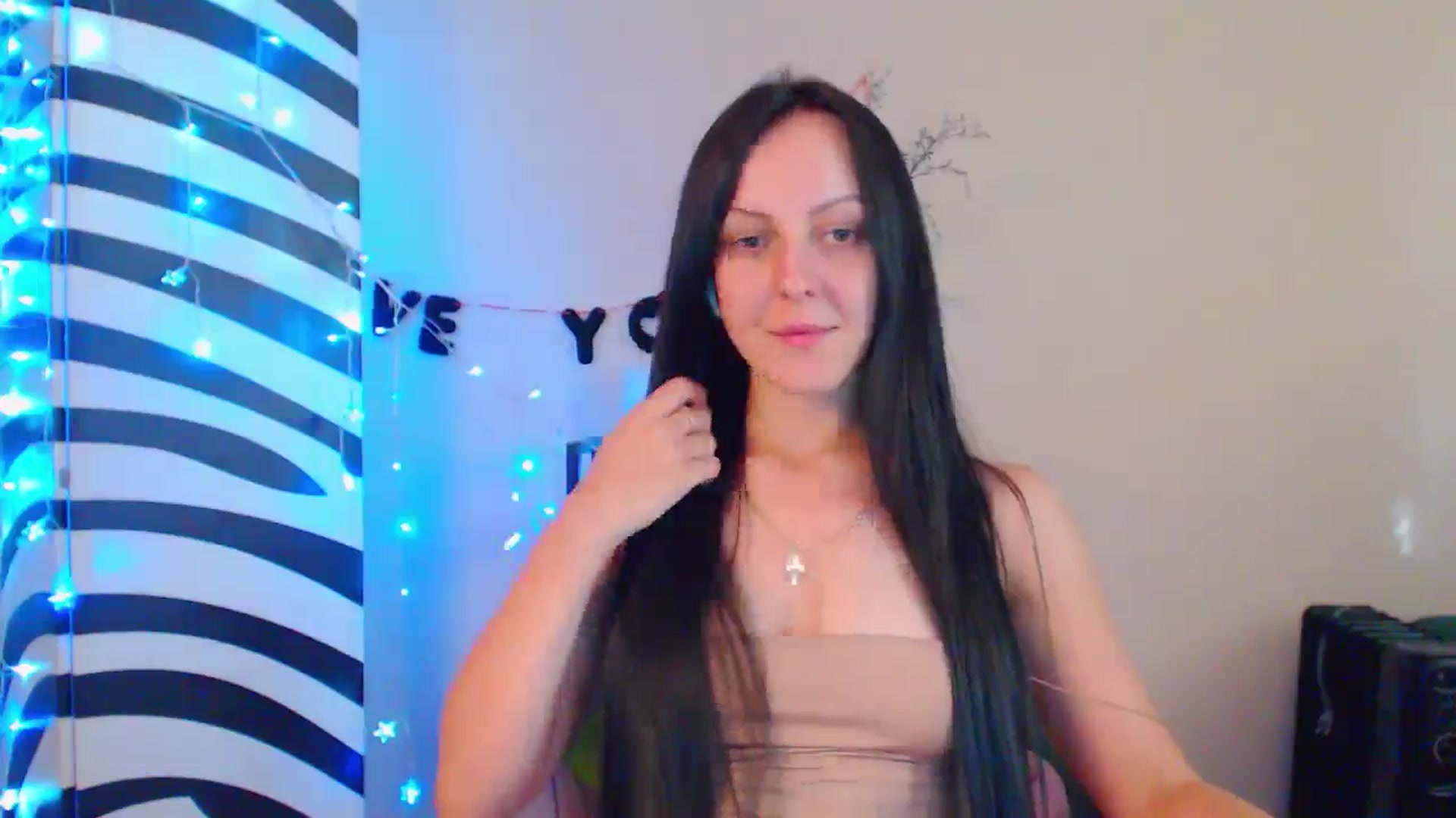 Gallery image thumbnail from MiracleMiss's myfreecams stream on, 07/26/2024, 14:35 image 5 of 20