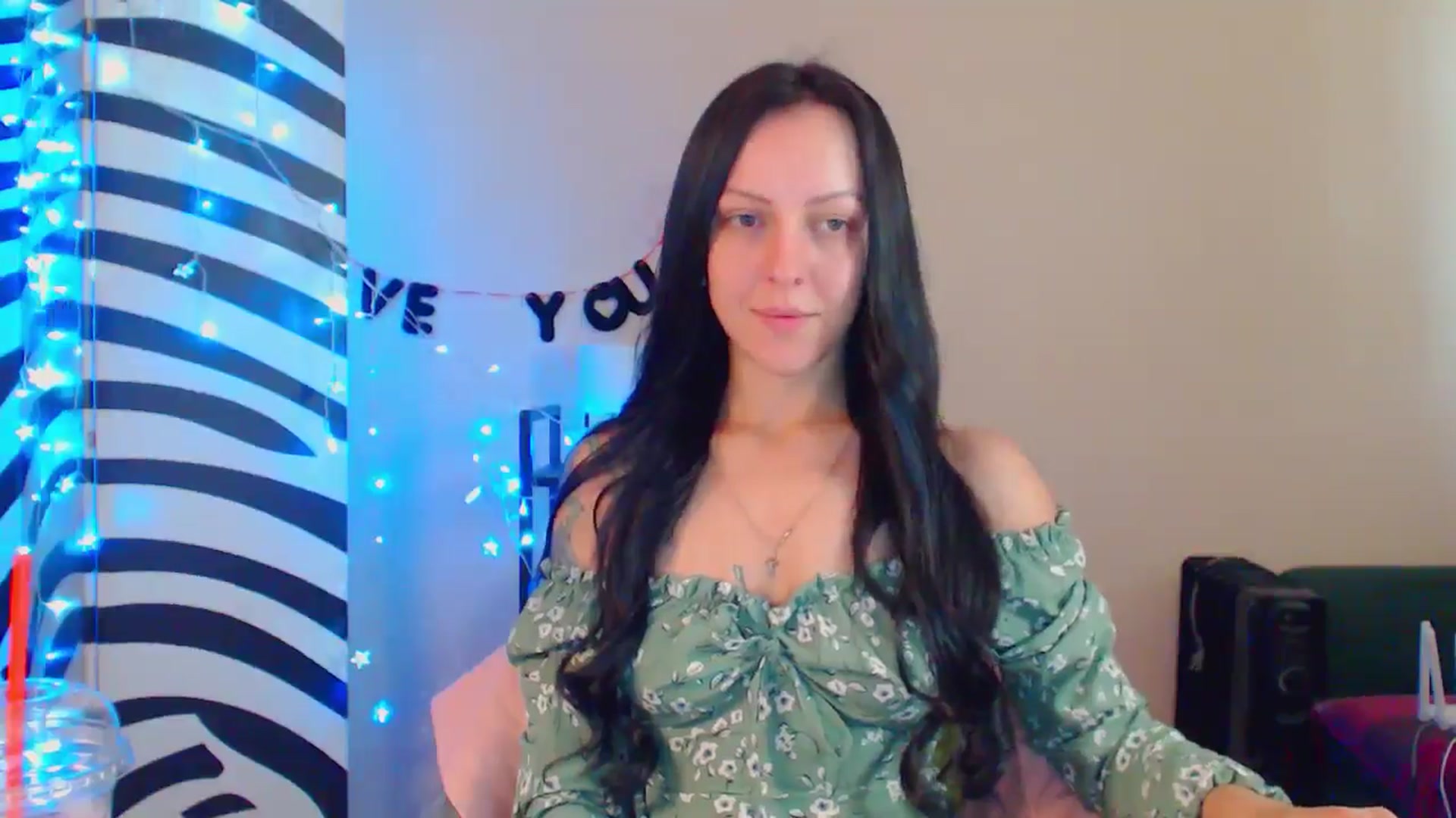 Gallery image thumbnail from MiracleMiss's myfreecams stream on, 07/27/2024, 10:20 image 6 of 20