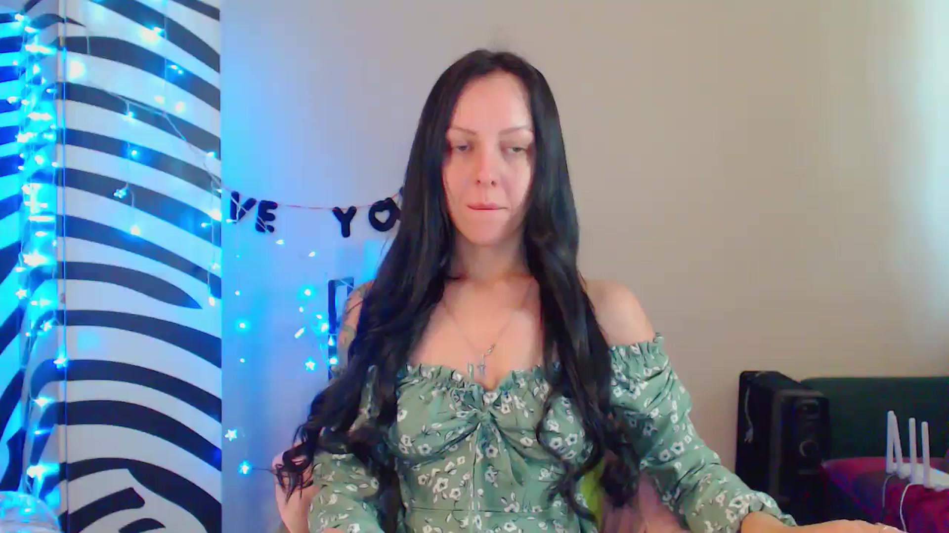Gallery image thumbnail from MiracleMiss's myfreecams stream on, 07/27/2024, 10:20 image 1 of 20