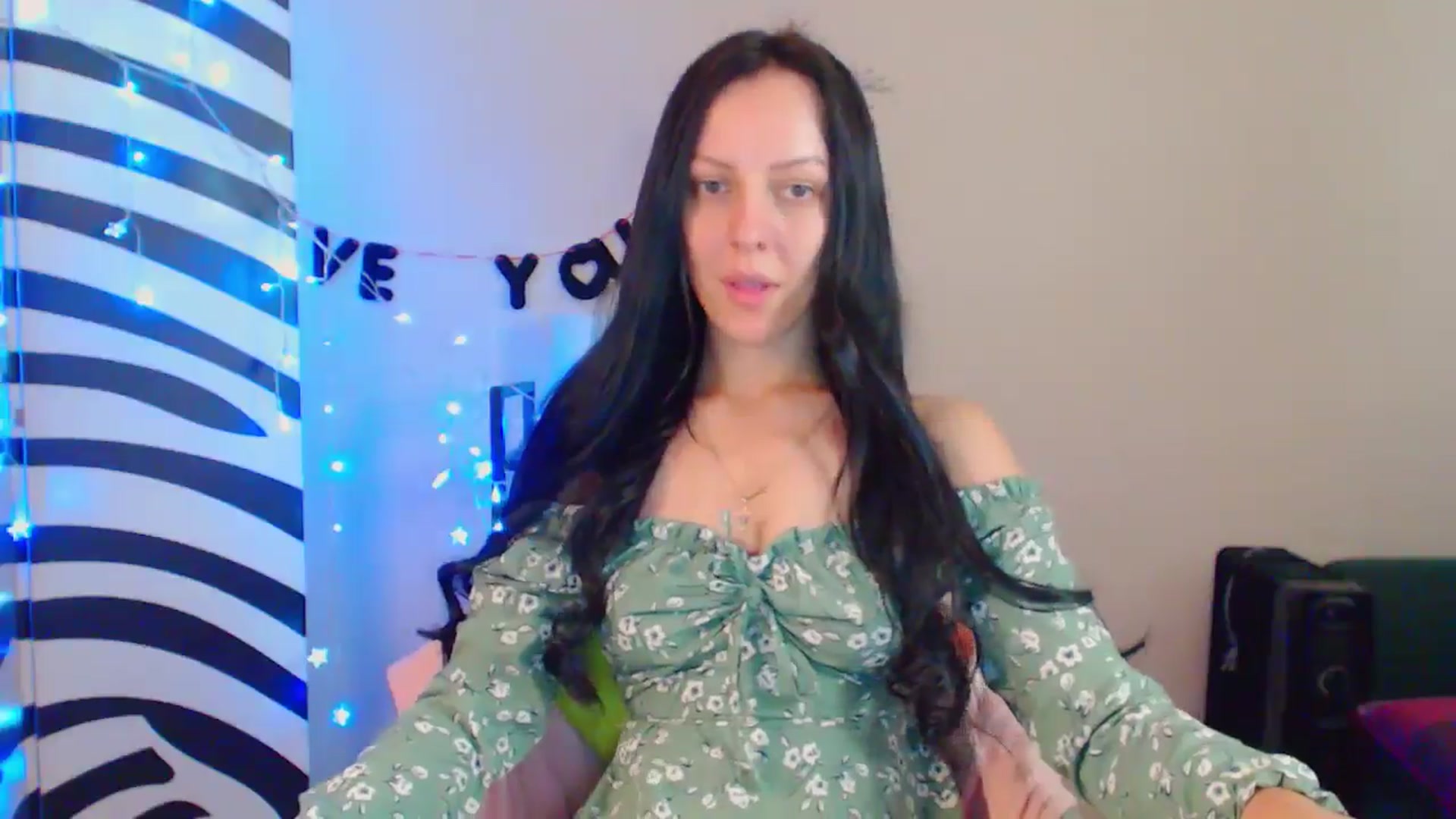 Gallery image thumbnail from MiracleMiss's myfreecams stream on, 07/27/2024, 10:20 image 11 of 20