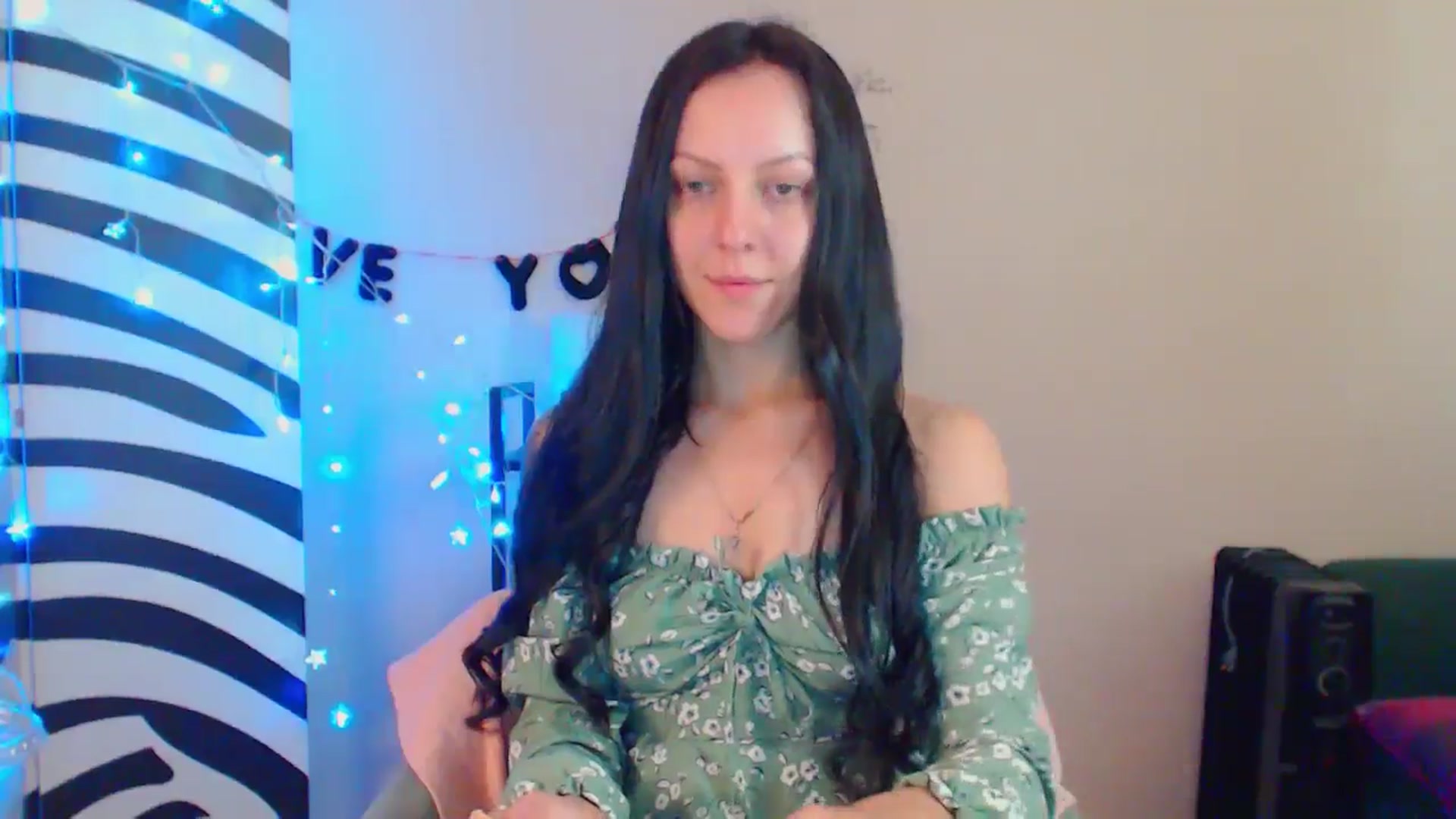 Gallery image thumbnail from MiracleMiss's myfreecams stream on, 07/27/2024, 10:20 image 13 of 20