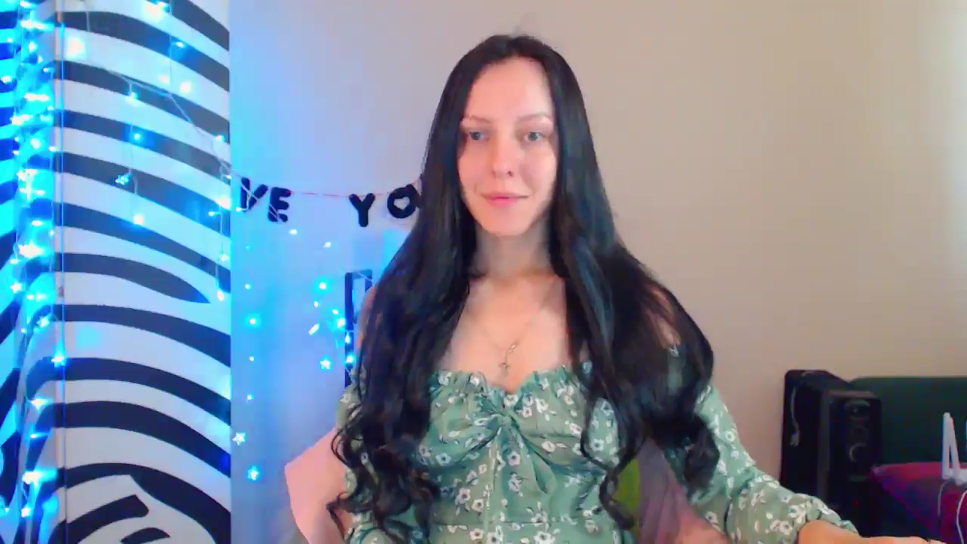 Gallery image thumbnail from MiracleMiss's myfreecams stream on, 07/27/2024, 10:20 image 4 of 20