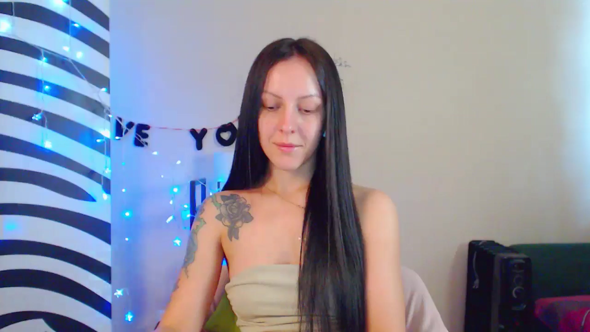Gallery image thumbnail from MiracleMiss's myfreecams stream on, 08/08/2024, 12:30 image 20 of 20