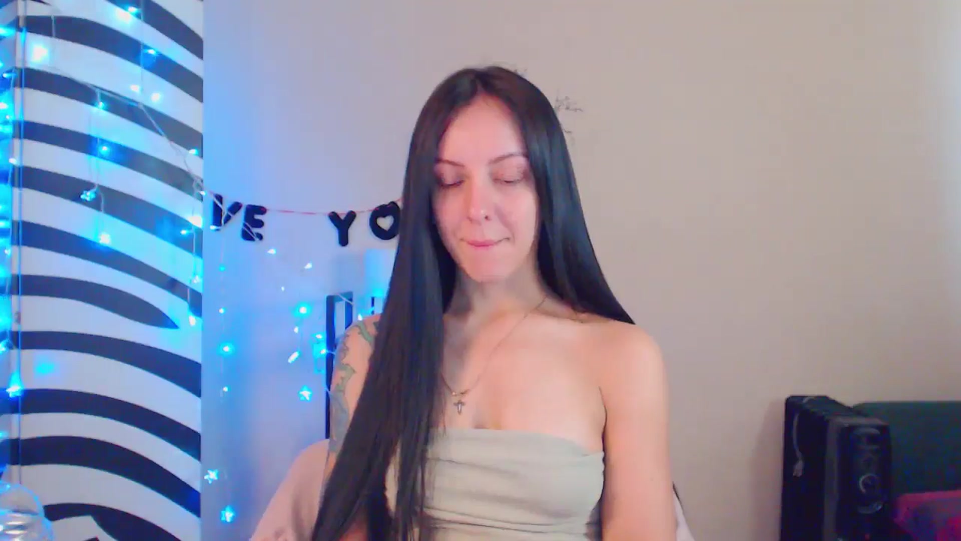 Gallery image thumbnail from MiracleMiss's myfreecams stream on, 08/09/2024, 10:42 image 3 of 20