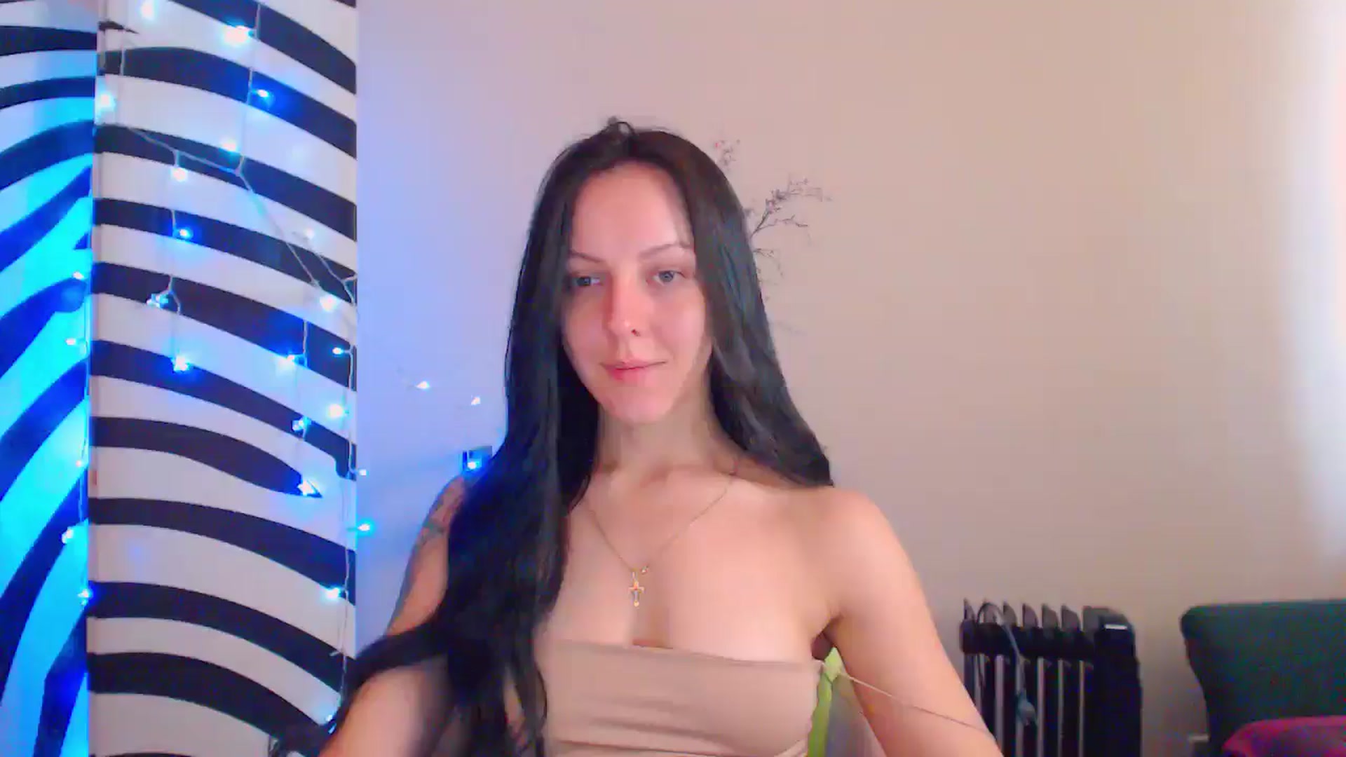 Gallery image thumbnail from MiracleMiss's myfreecams stream on, 08/15/2024, 12:06 image 7 of 20
