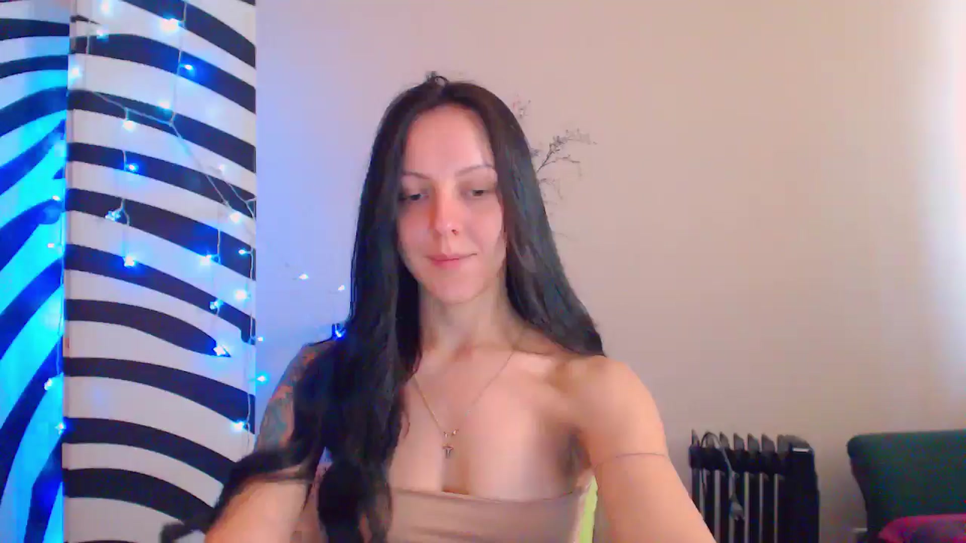Gallery image thumbnail from MiracleMiss's myfreecams stream on, 08/15/2024, 12:06 image 19 of 20