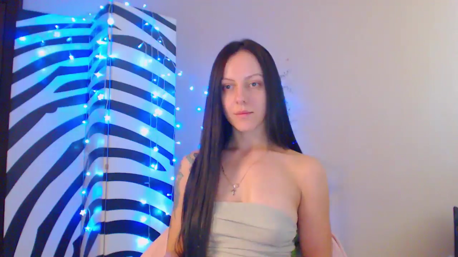 Gallery image thumbnail from MiracleMiss's myfreecams stream on, 08/24/2024, 11:14 image 8 of 20