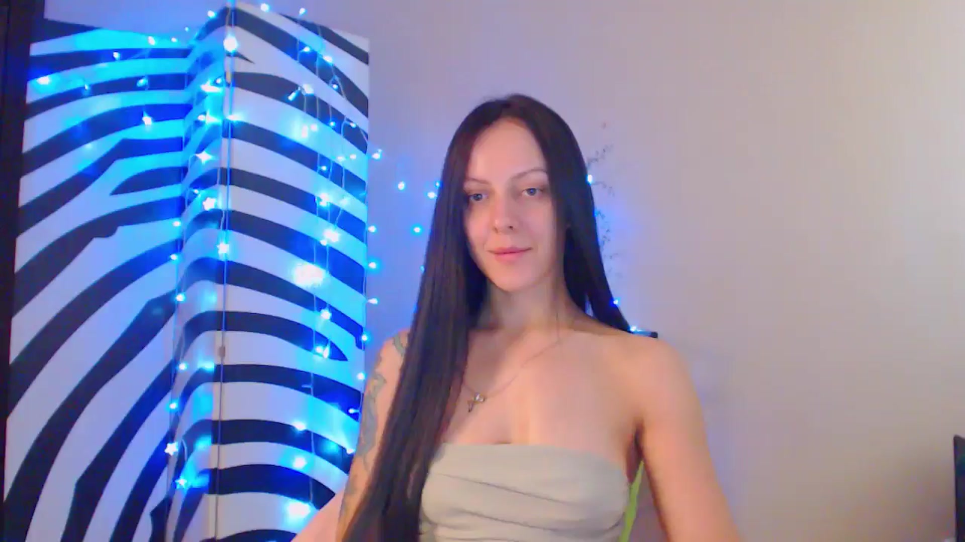 Gallery image thumbnail from MiracleMiss's myfreecams stream on, 08/24/2024, 11:14 image 4 of 20