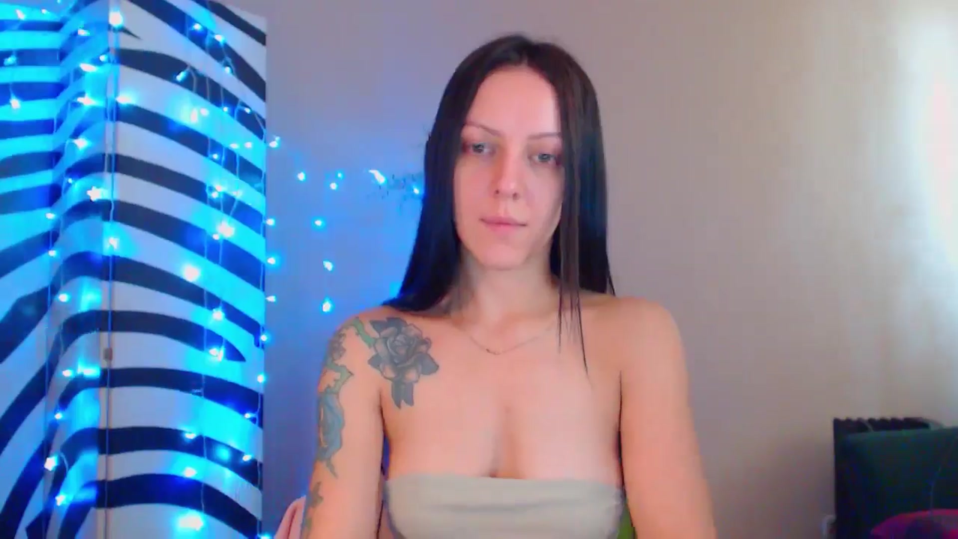Gallery image thumbnail from MiracleMiss's myfreecams stream on, 08/27/2024, 10:10 image 4 of 20