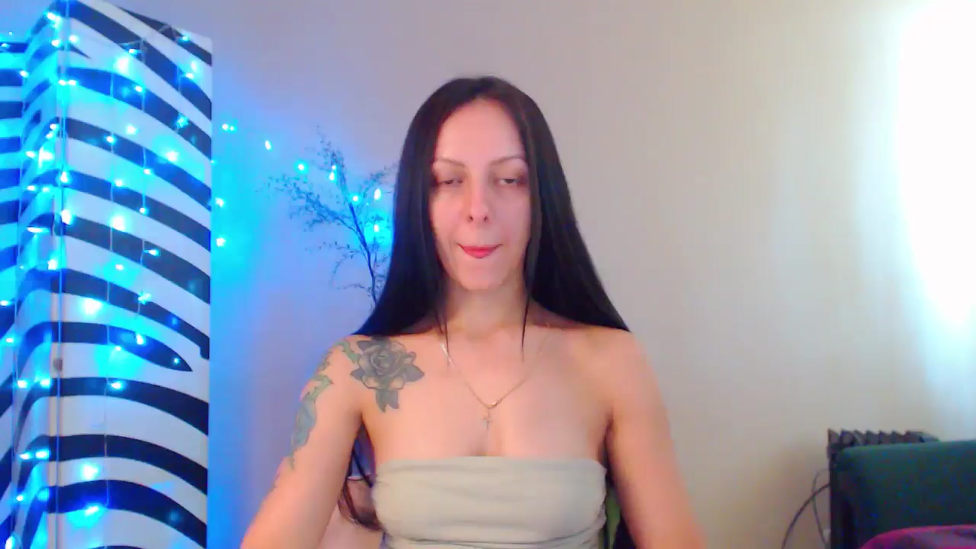 Gallery image thumbnail from MiracleMiss's myfreecams stream on, 09/02/2024, 12:15 image 10 of 20