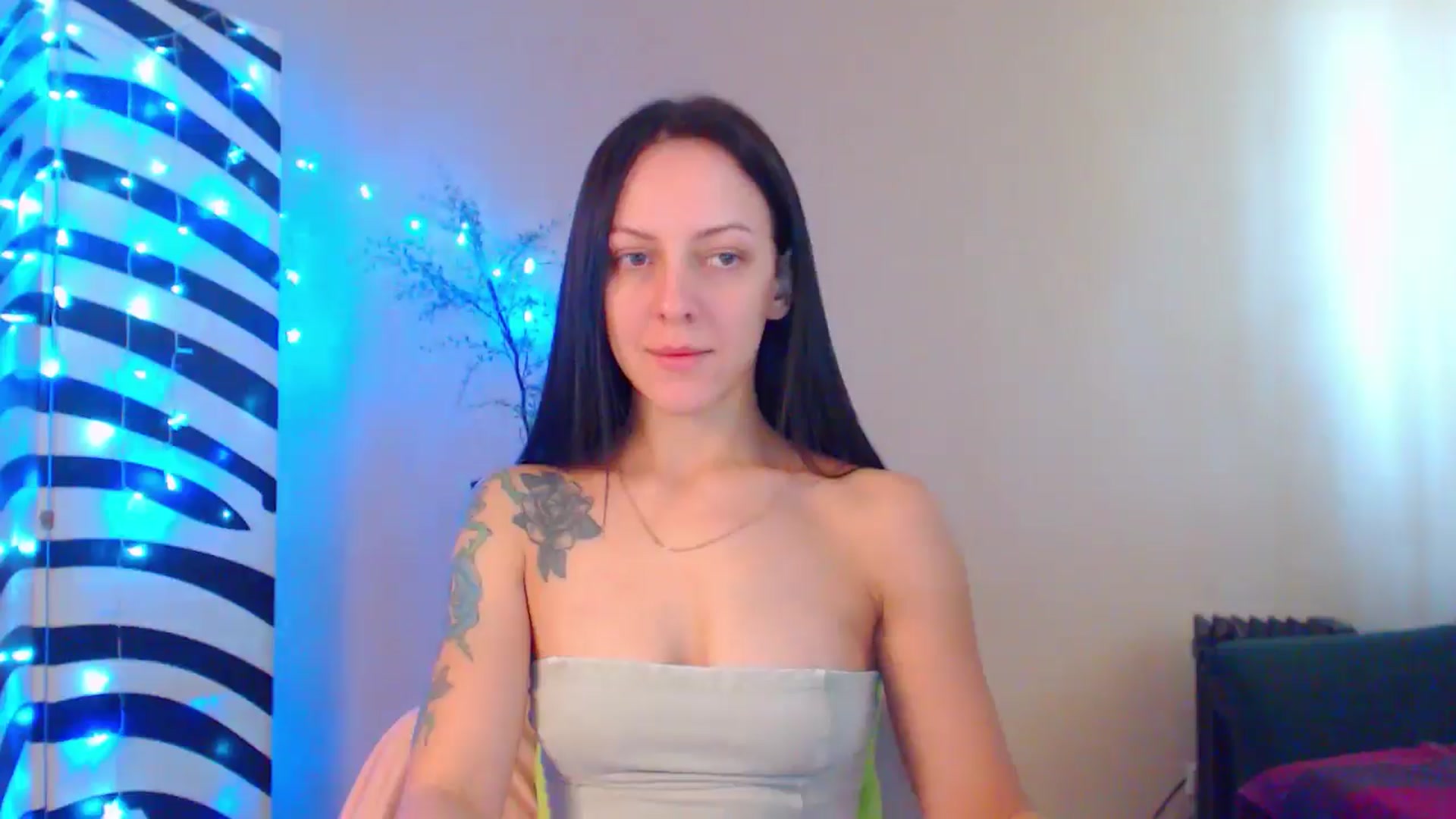 Gallery image thumbnail from MiracleMiss's myfreecams stream on, 09/08/2024, 10:48 image 14 of 20