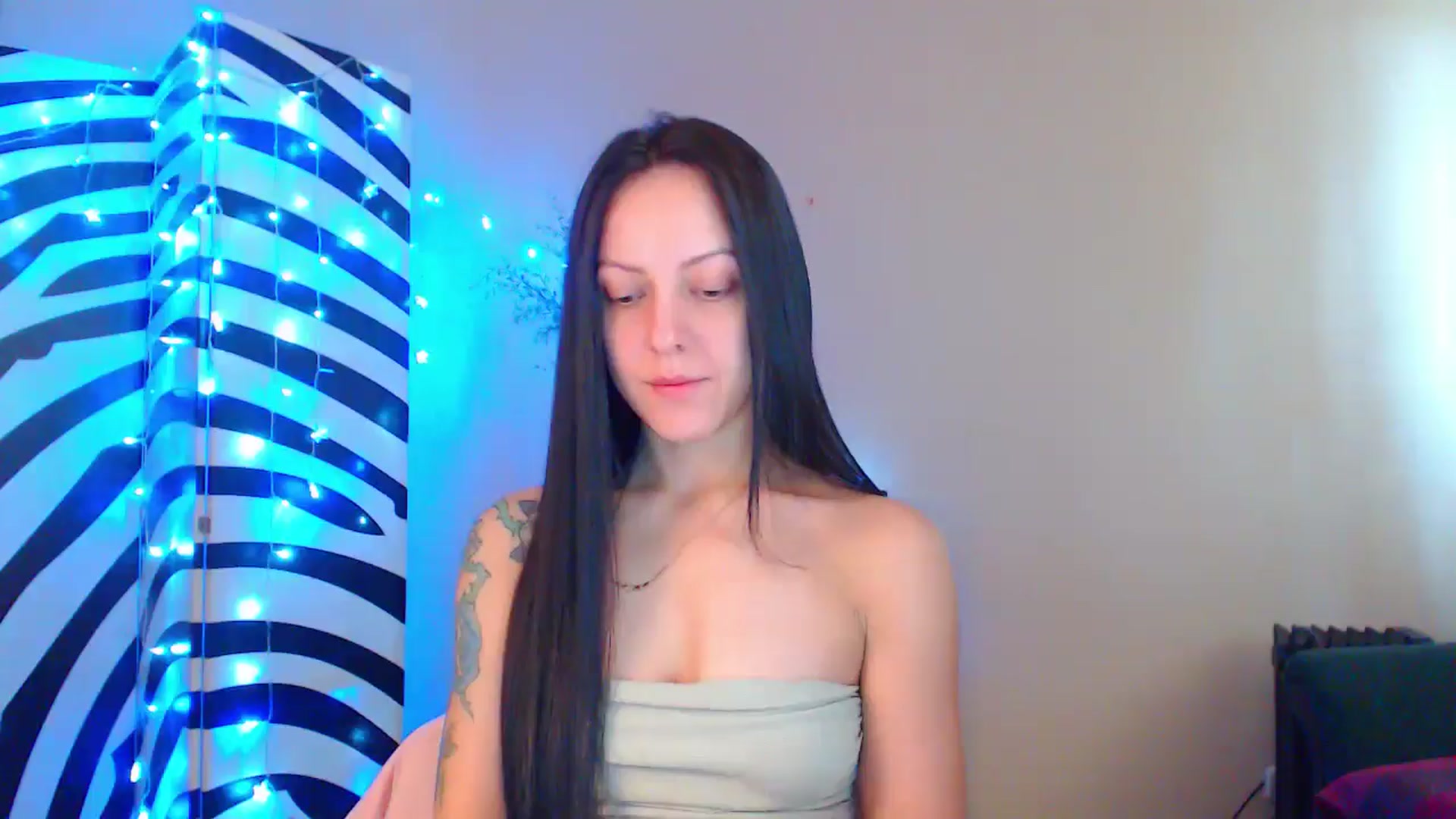 Gallery image thumbnail from MiracleMiss's myfreecams stream on, 09/09/2024, 10:42 image 1 of 20