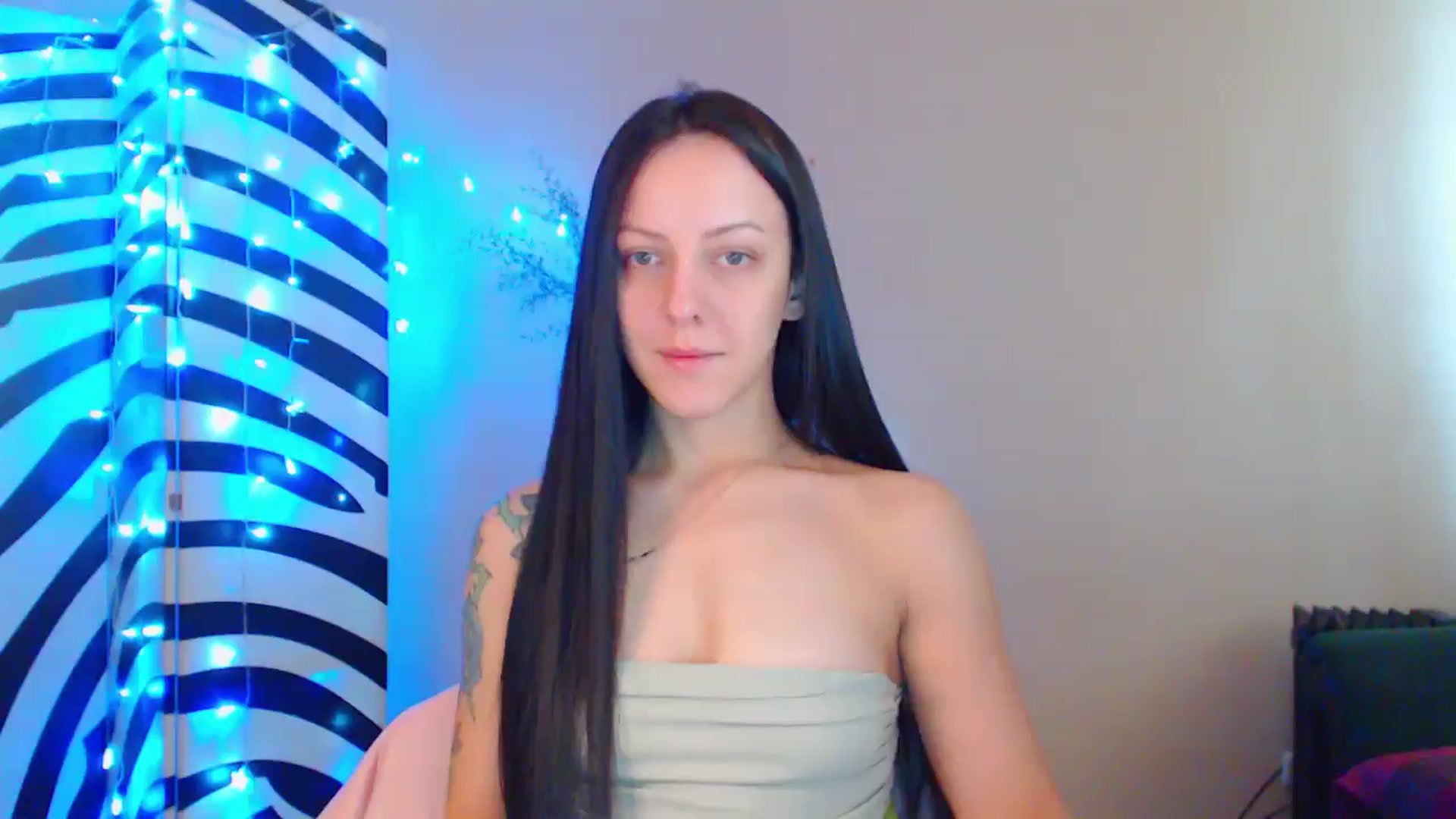 Gallery image thumbnail from MiracleMiss's myfreecams stream on, 09/09/2024, 10:42 image 4 of 20