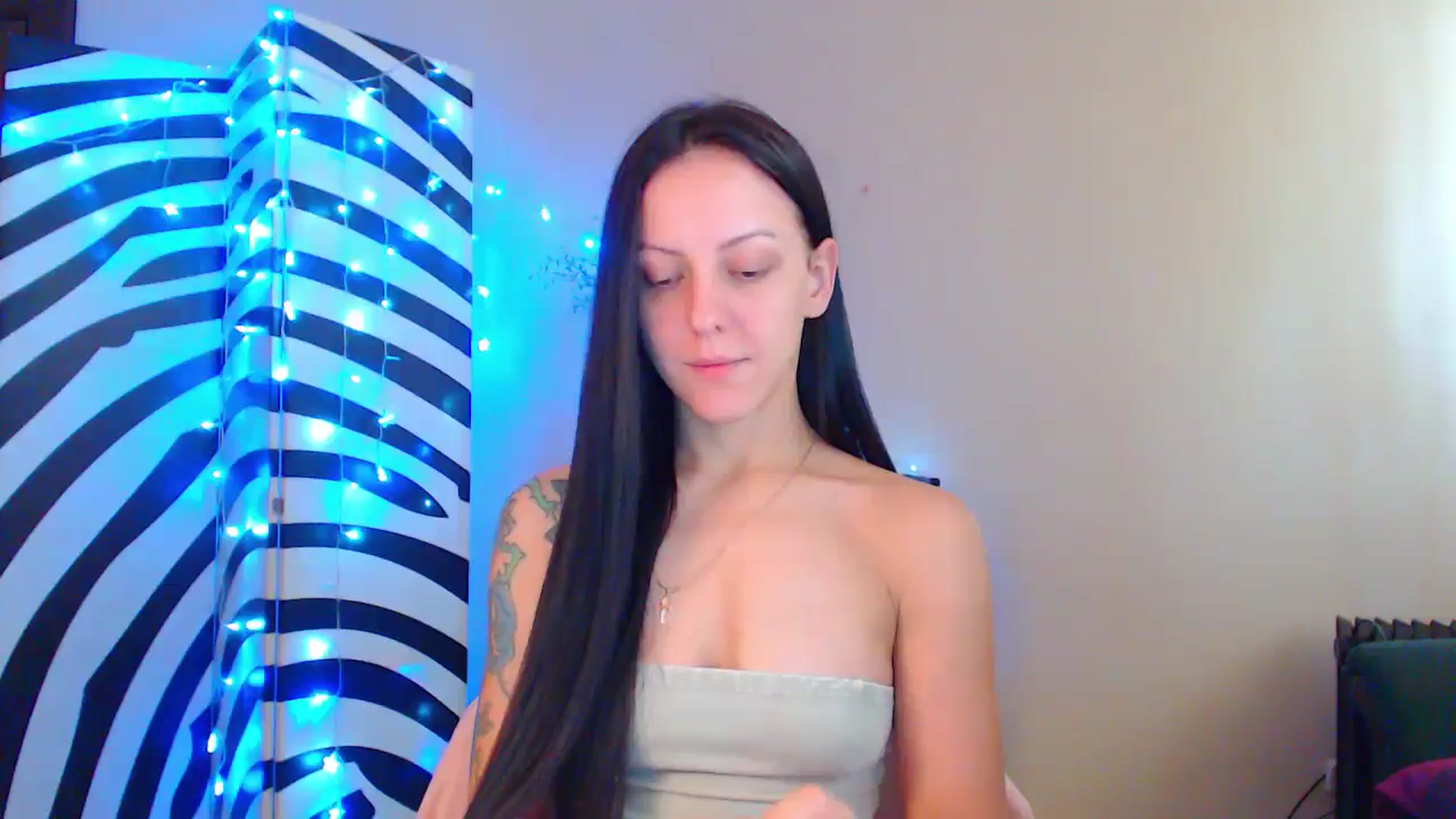 Gallery image thumbnail from MiracleMiss's myfreecams stream on, 09/11/2024, 10:48 image 1 of 20