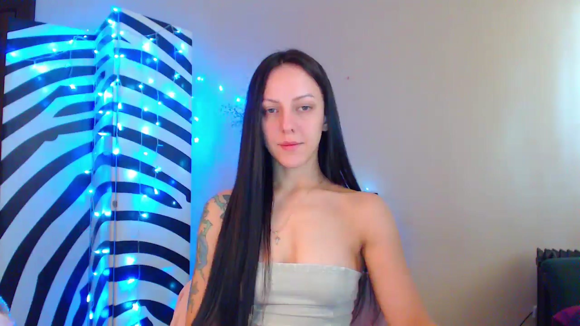 Gallery image thumbnail from MiracleMiss's myfreecams stream on, 09/11/2024, 10:48 image 11 of 20