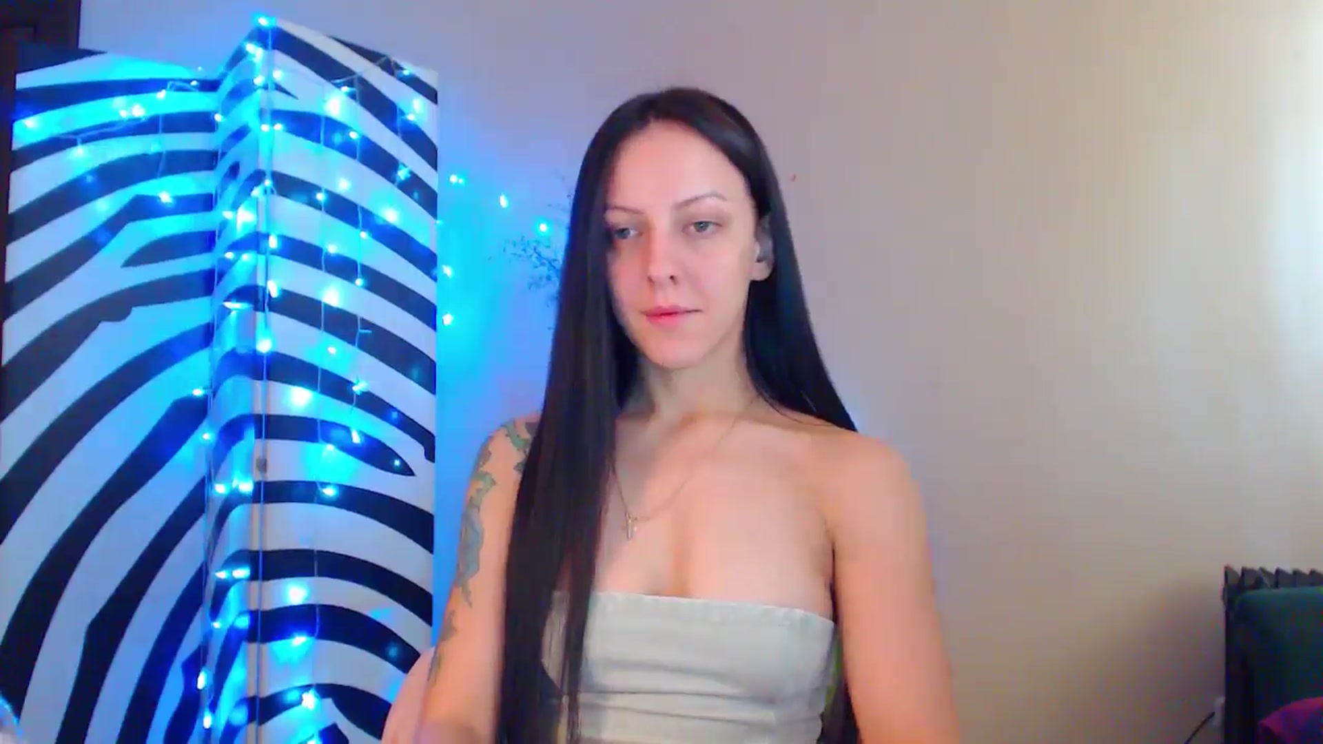 Gallery image thumbnail from MiracleMiss's myfreecams stream on, 09/11/2024, 10:48 image 19 of 20