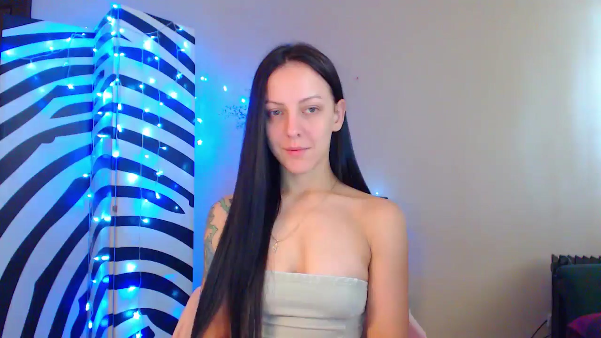 Gallery image thumbnail from MiracleMiss's myfreecams stream on, 09/11/2024, 10:48 image 2 of 20